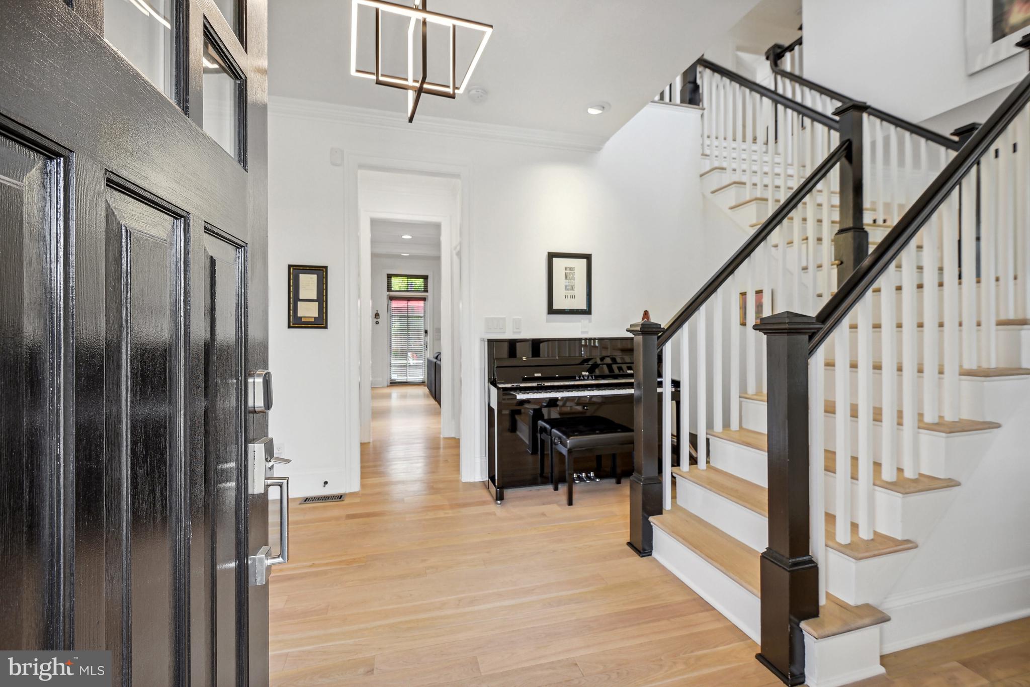 CHEVY CHASE - Residential