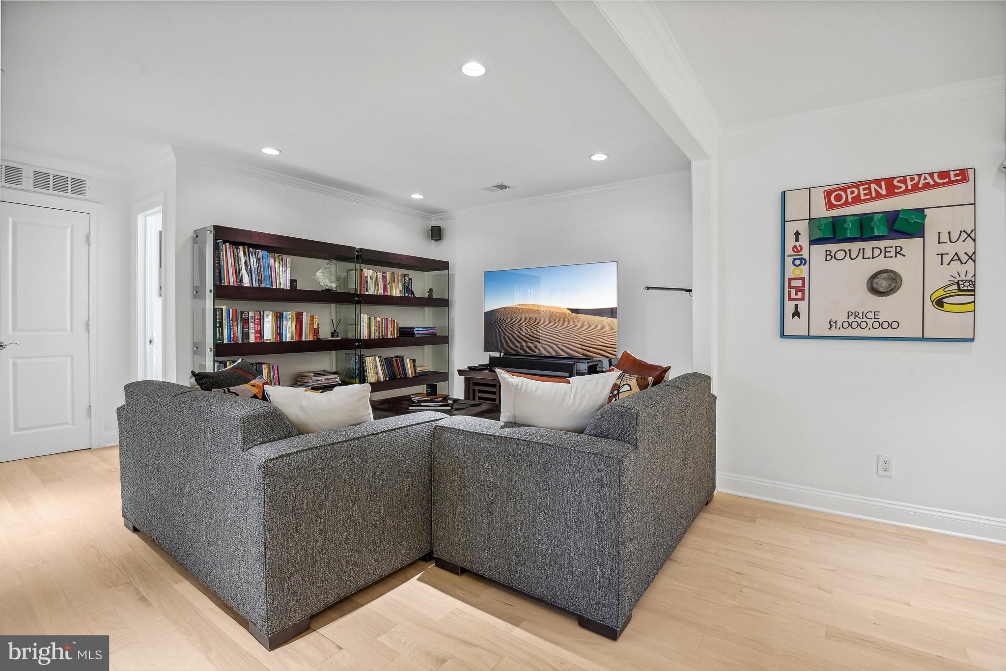 CHEVY CHASE - Residential