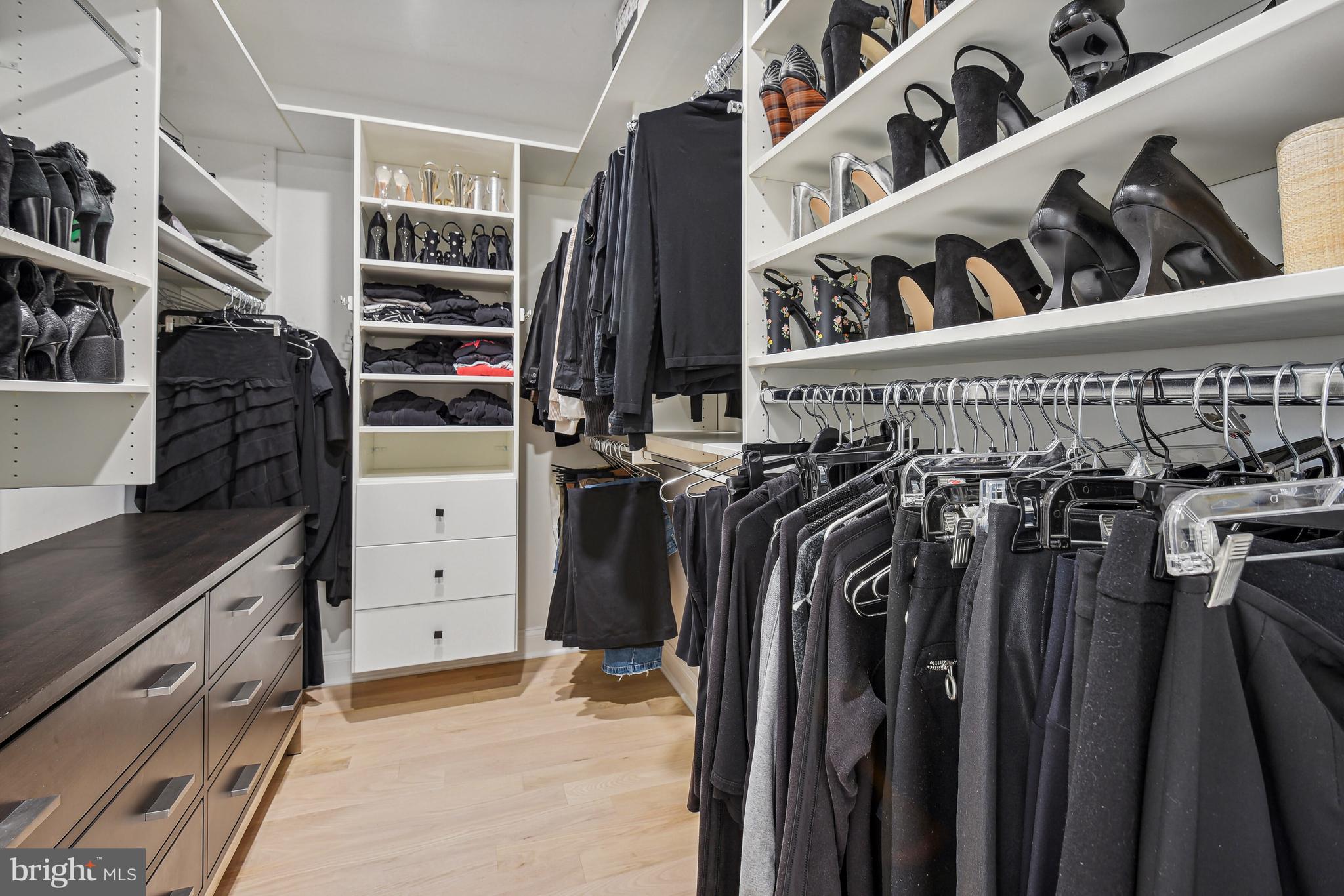 CHEVY CHASE - Residential