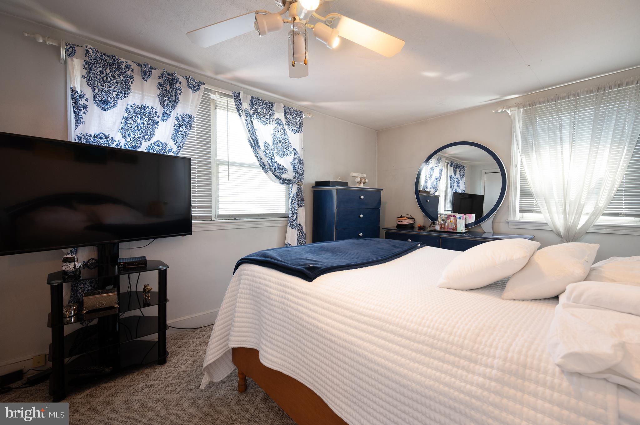 CANBY PARK - Residential