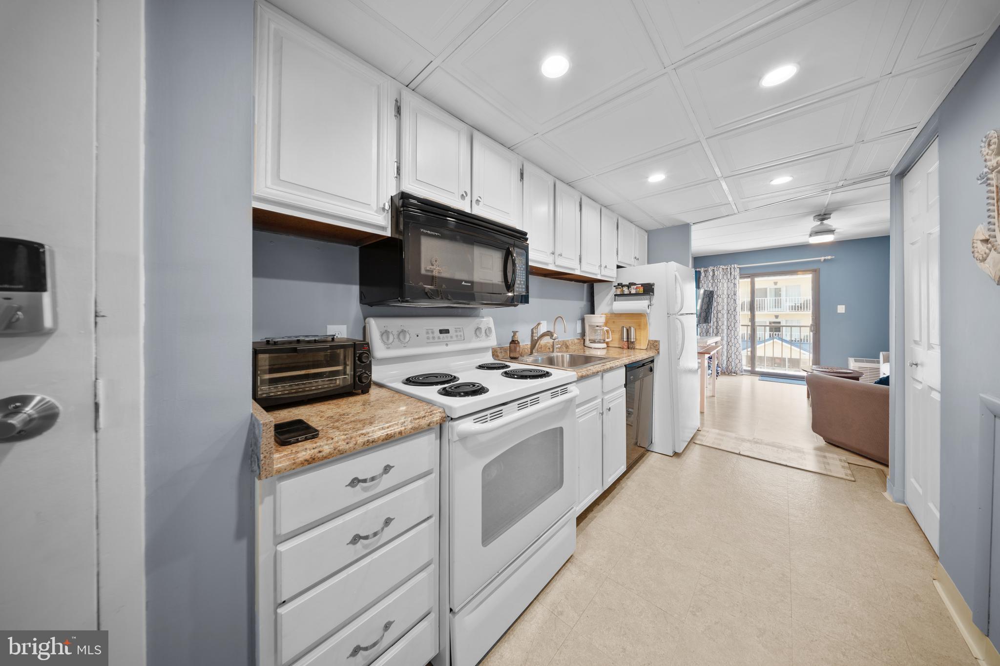1201 ATLANTIC AVENUE 303