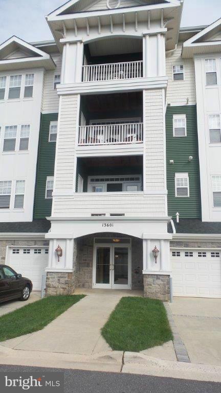 Back on Market**Rare opportunity to own in this nicely maintained and secured condo building. Fantastic 55+ resort community featuring many amenities. Come home to this freshly painted w/new carpet and appliances. Spacious 2 bedroom 2 bath condo unit with a large kitchen, utility room, and french doors that opens to relaxing balcony. Don't miss out!! This is a Fannie Mae HomePath property.