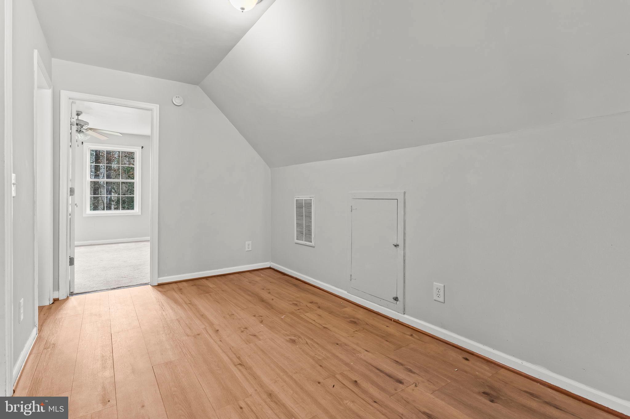 CAROLINE PINES - Residential