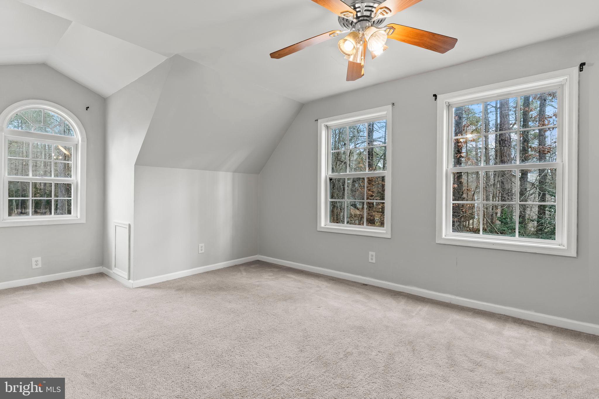 CAROLINE PINES - Residential