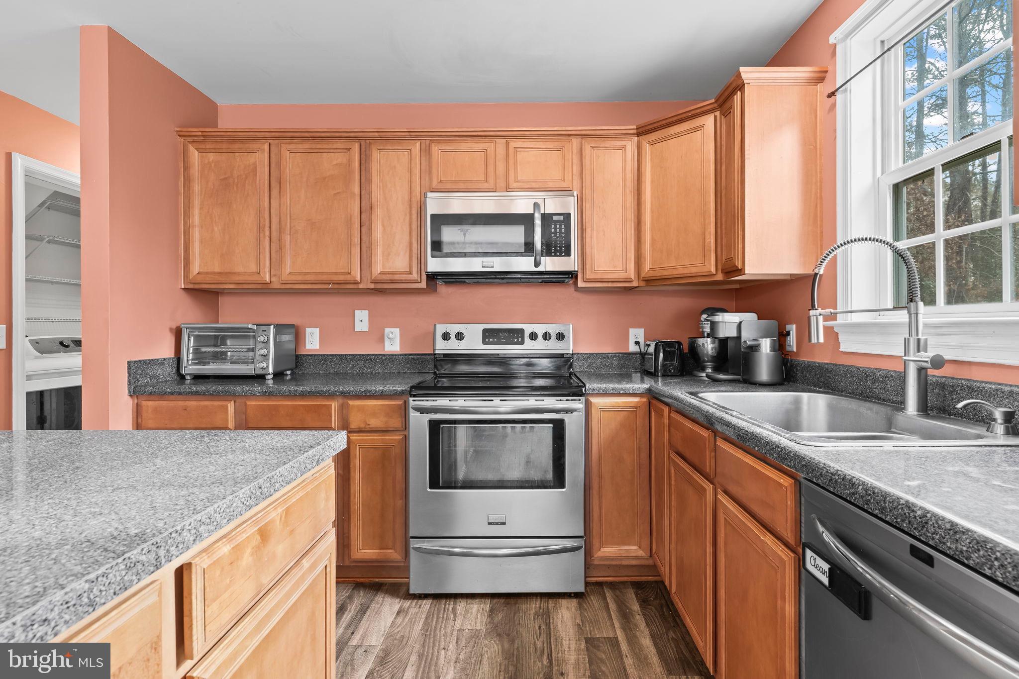 CAROLINE PINES - Residential