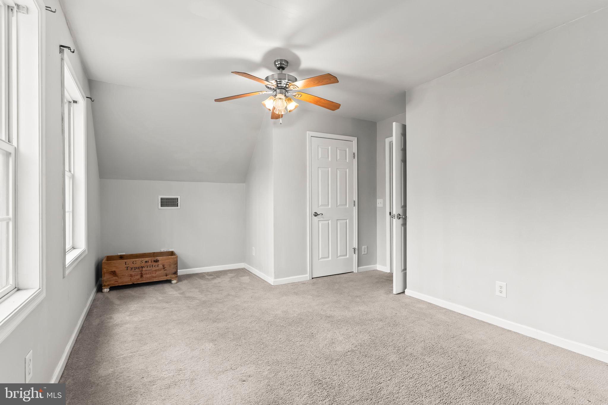 CAROLINE PINES - Residential