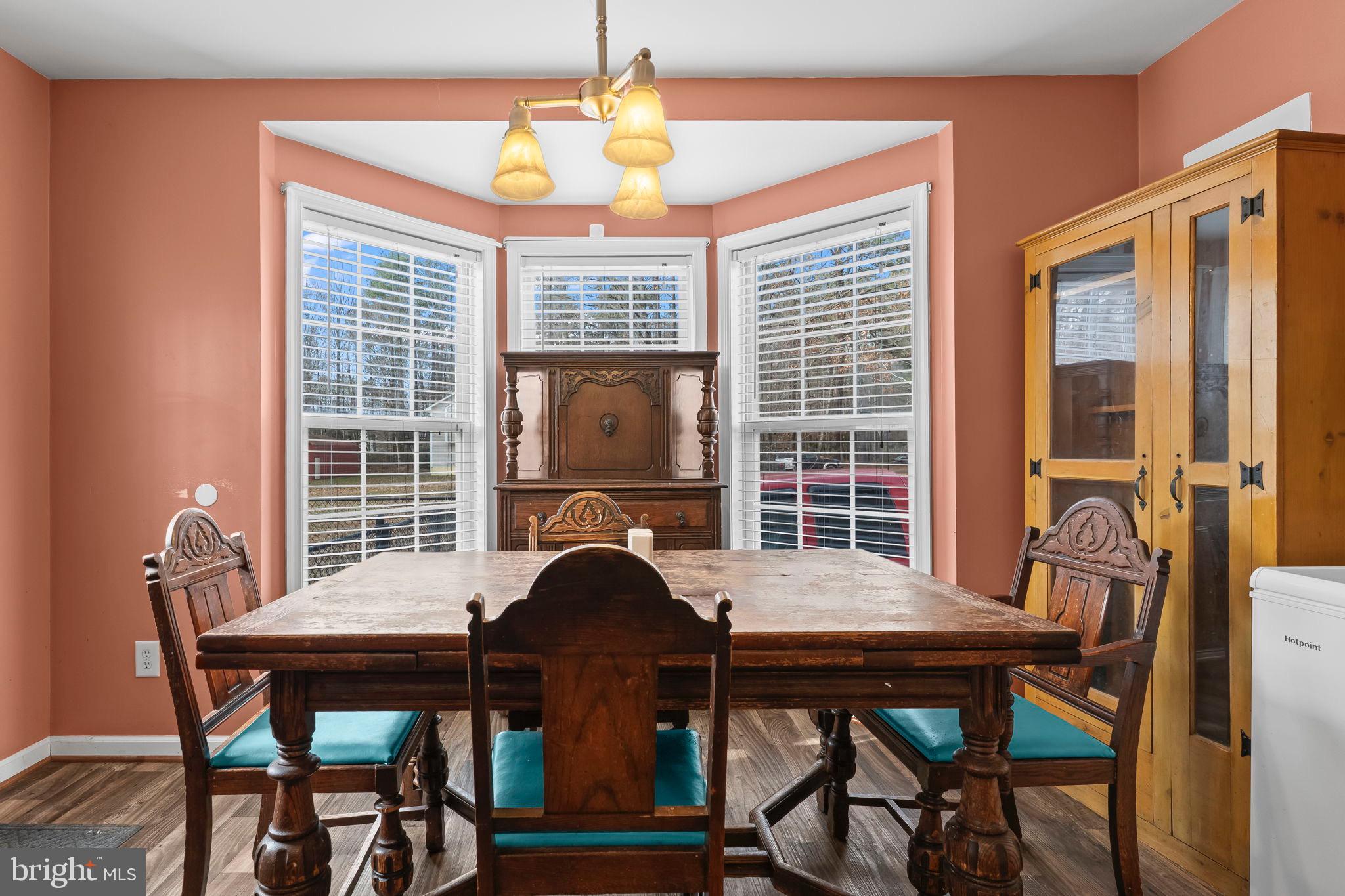 CAROLINE PINES - Residential