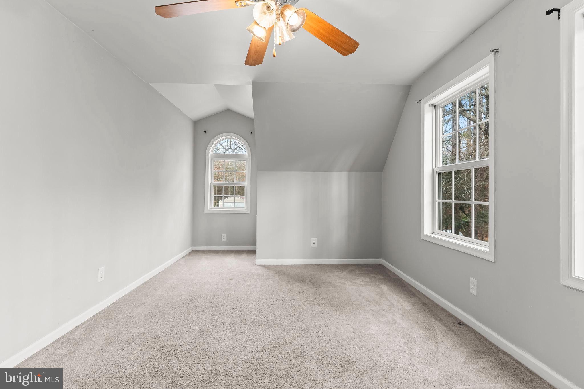 CAROLINE PINES - Residential