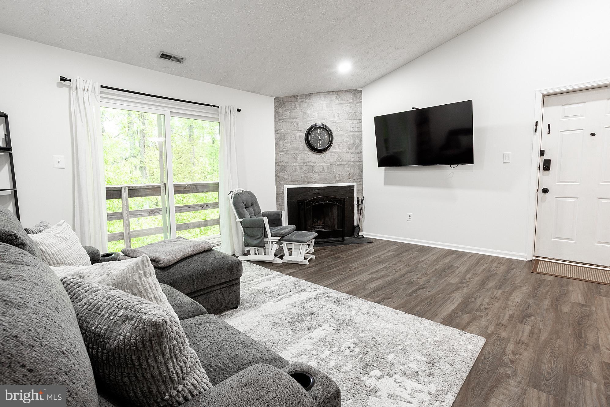 VILLAGE OF HICKORY RIDGE - Residential