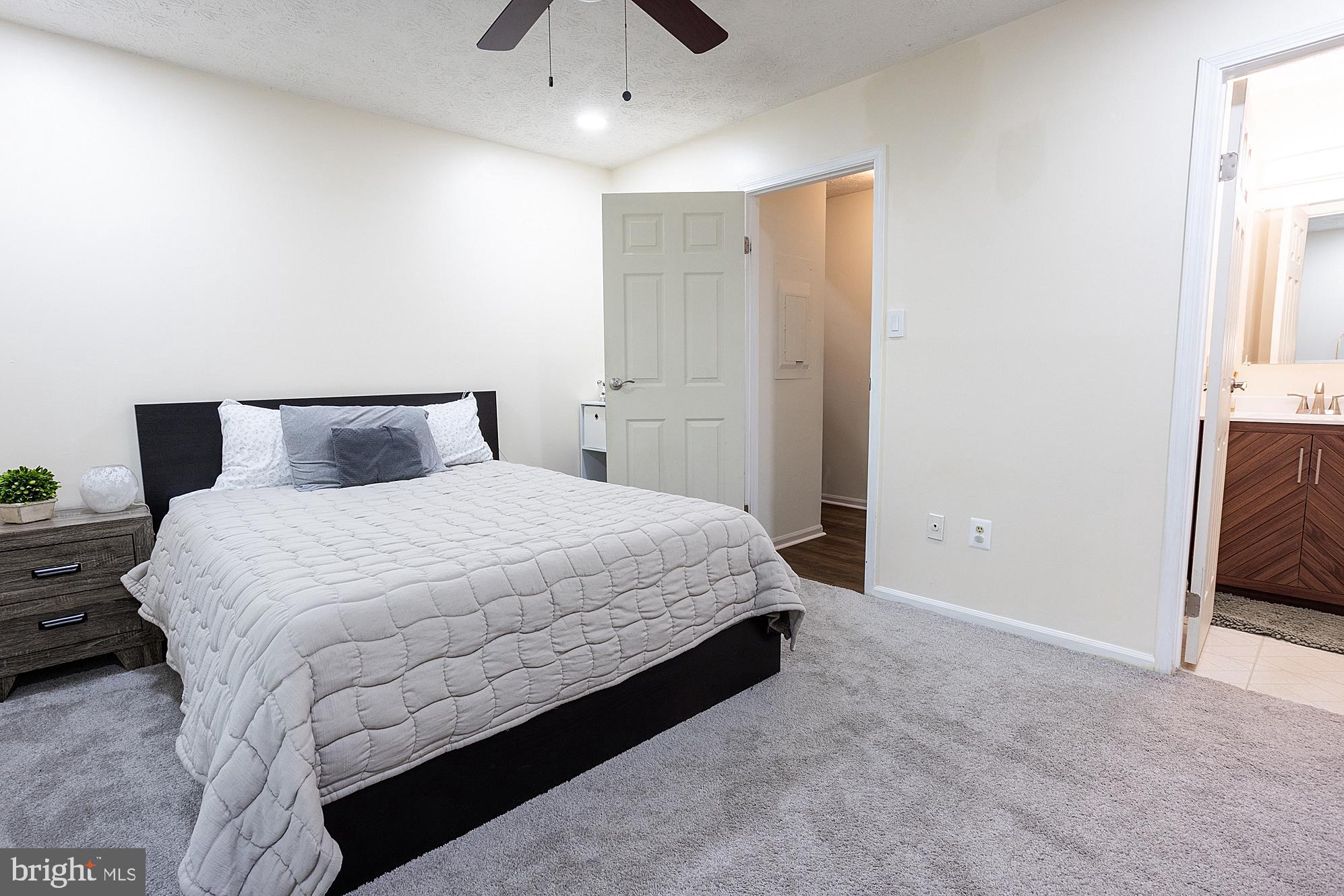 VILLAGE OF HICKORY RIDGE - Residential