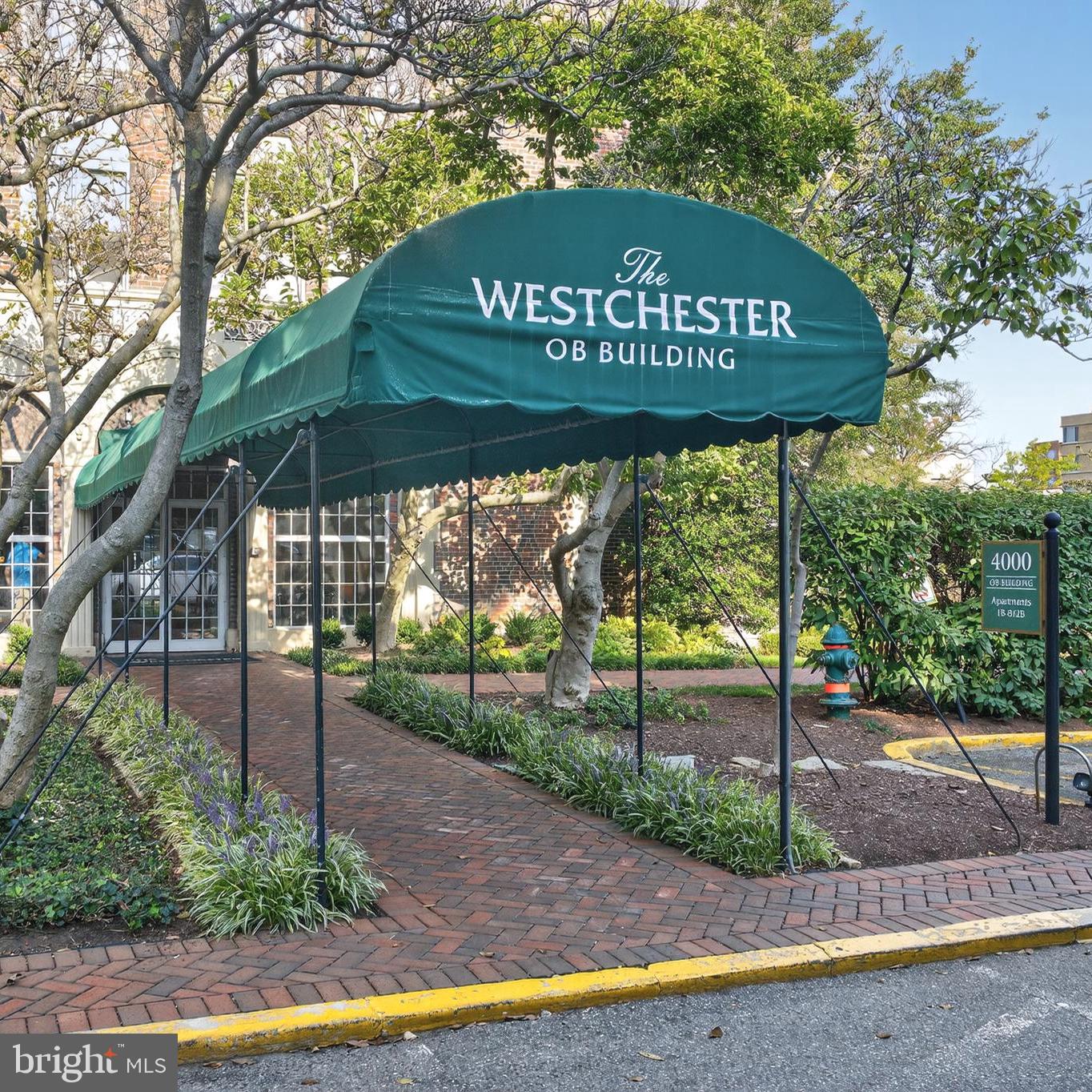 4000 CATHEDRAL AVENUE NW 208B