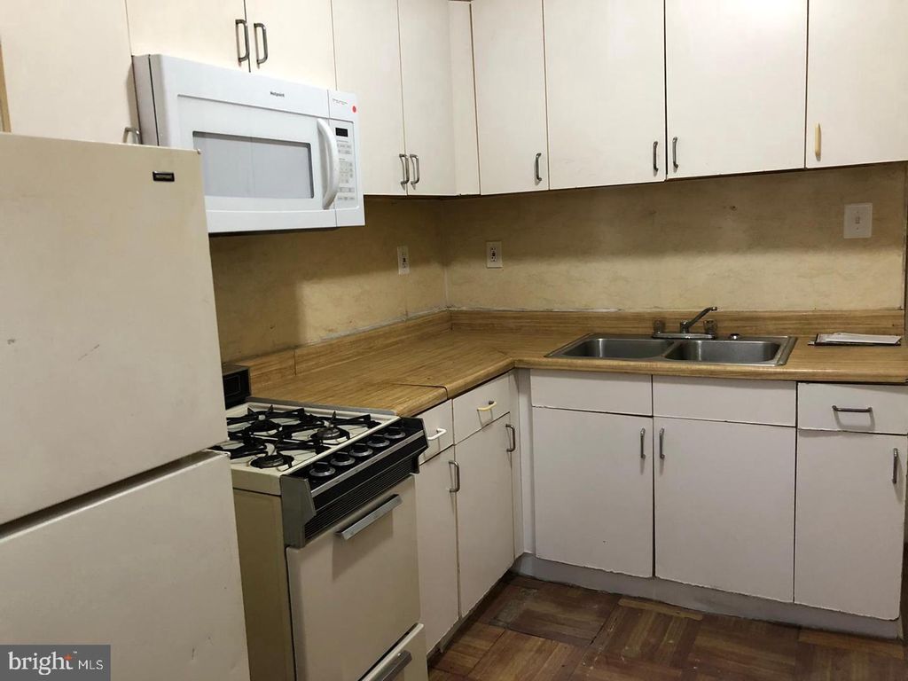 Photo of 819 E Allegheny Avenue #2ND FLOOR, PHILADELPHIA, PA 19134 (MLS # PAPH2544632)