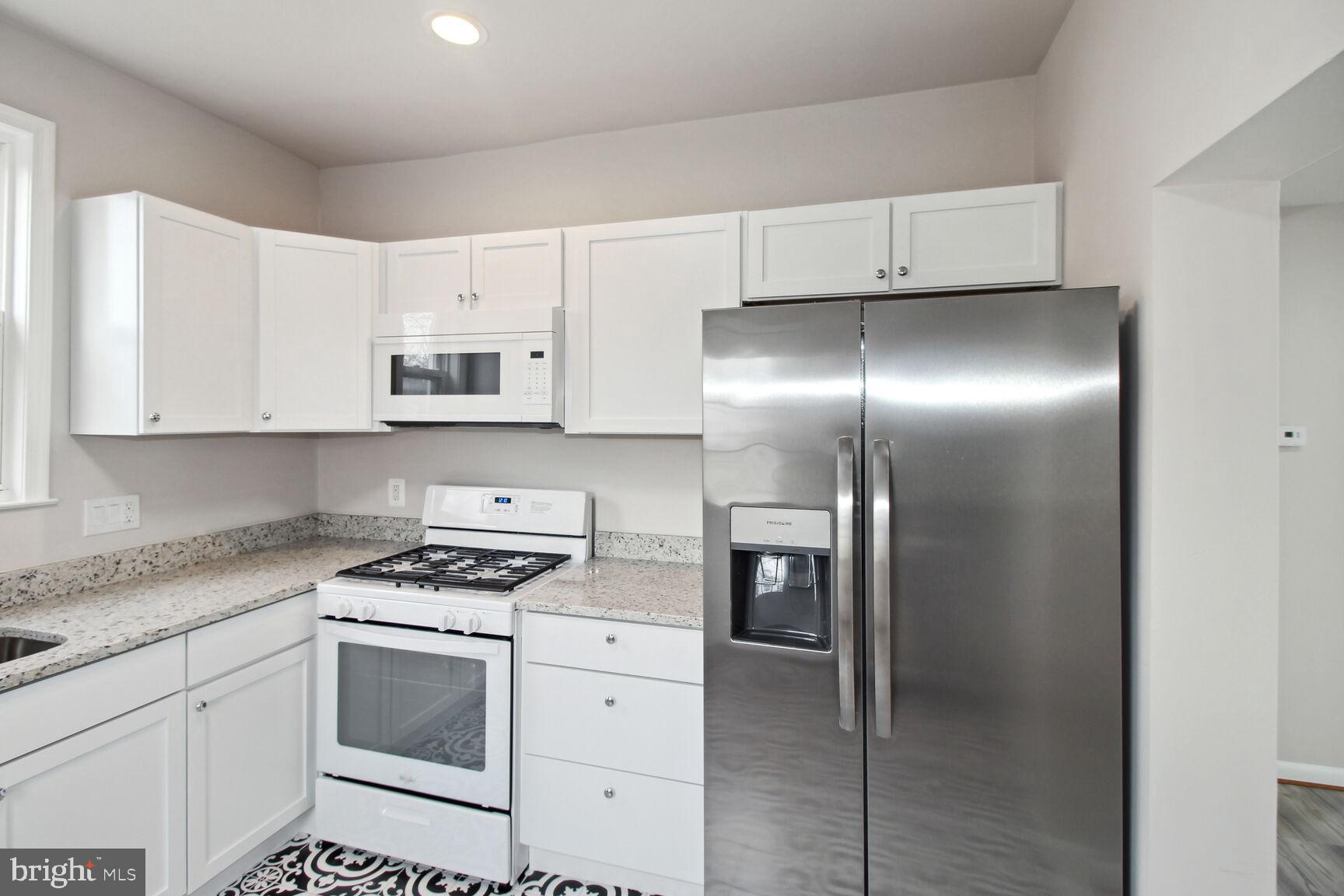 BROAD ACRES - Residential