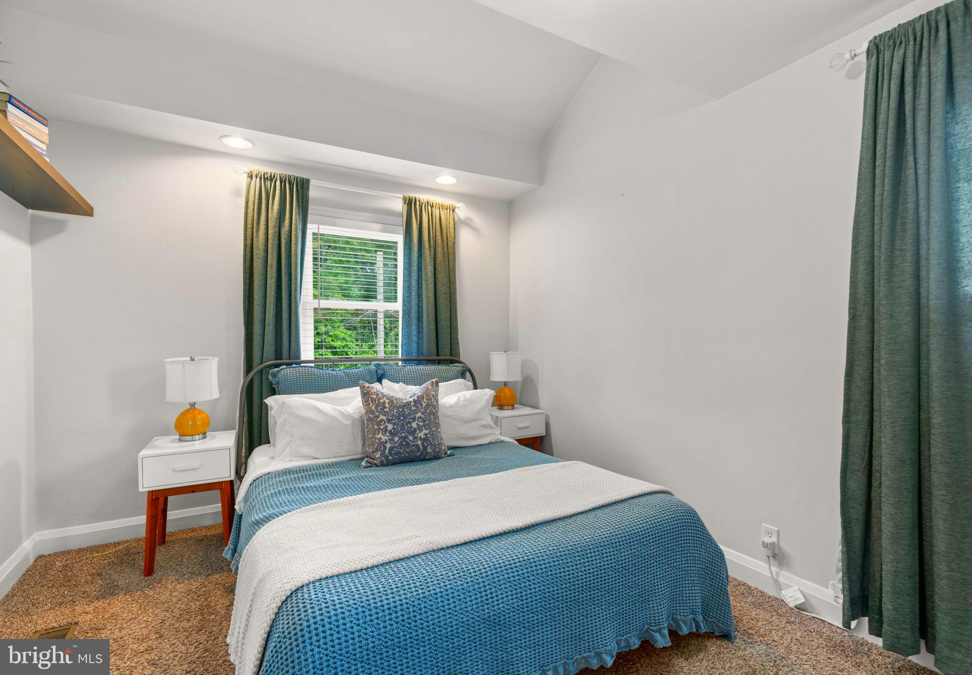 ARBOUR MANOR - Residential