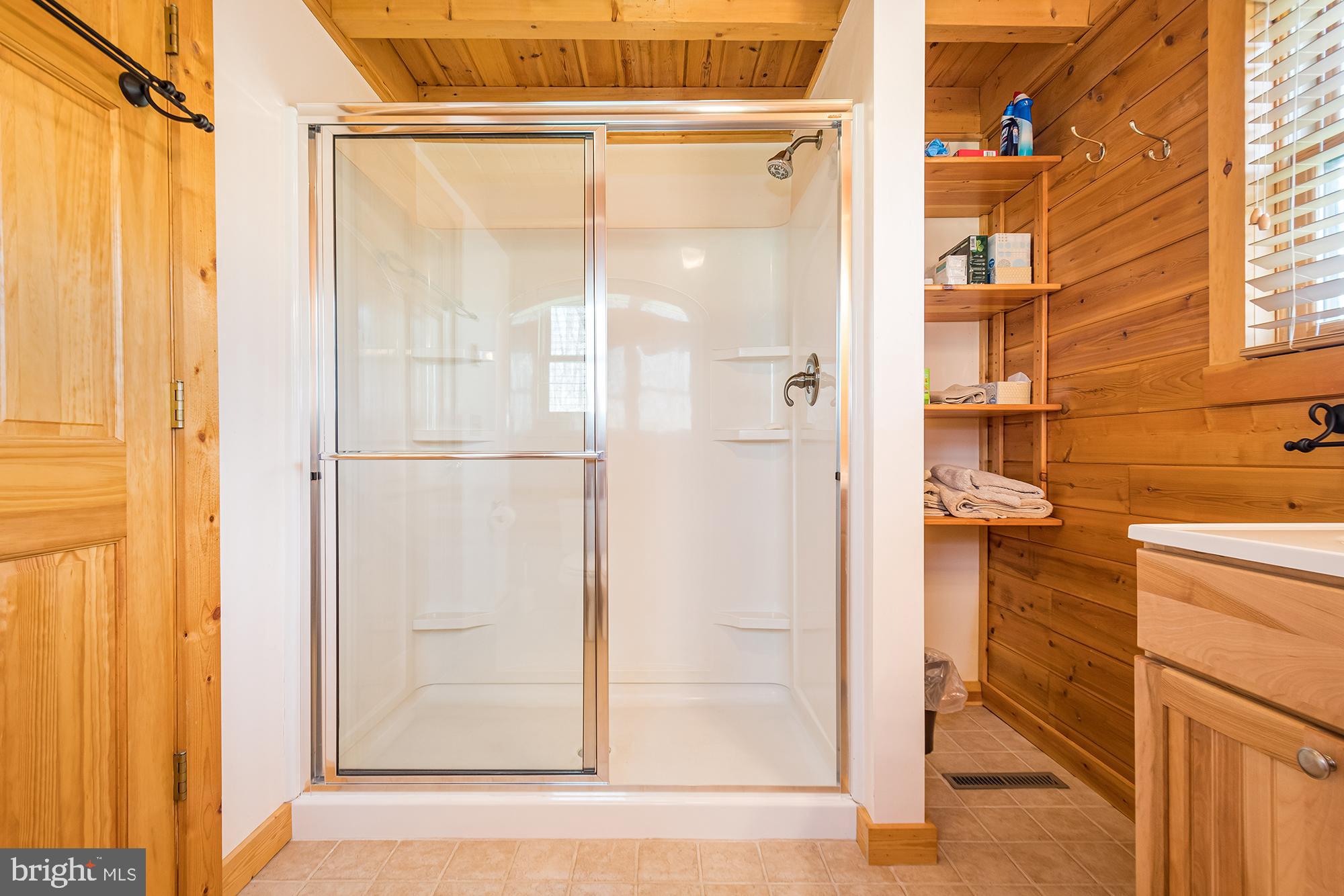 PARADISE HEIGHTS - Residential