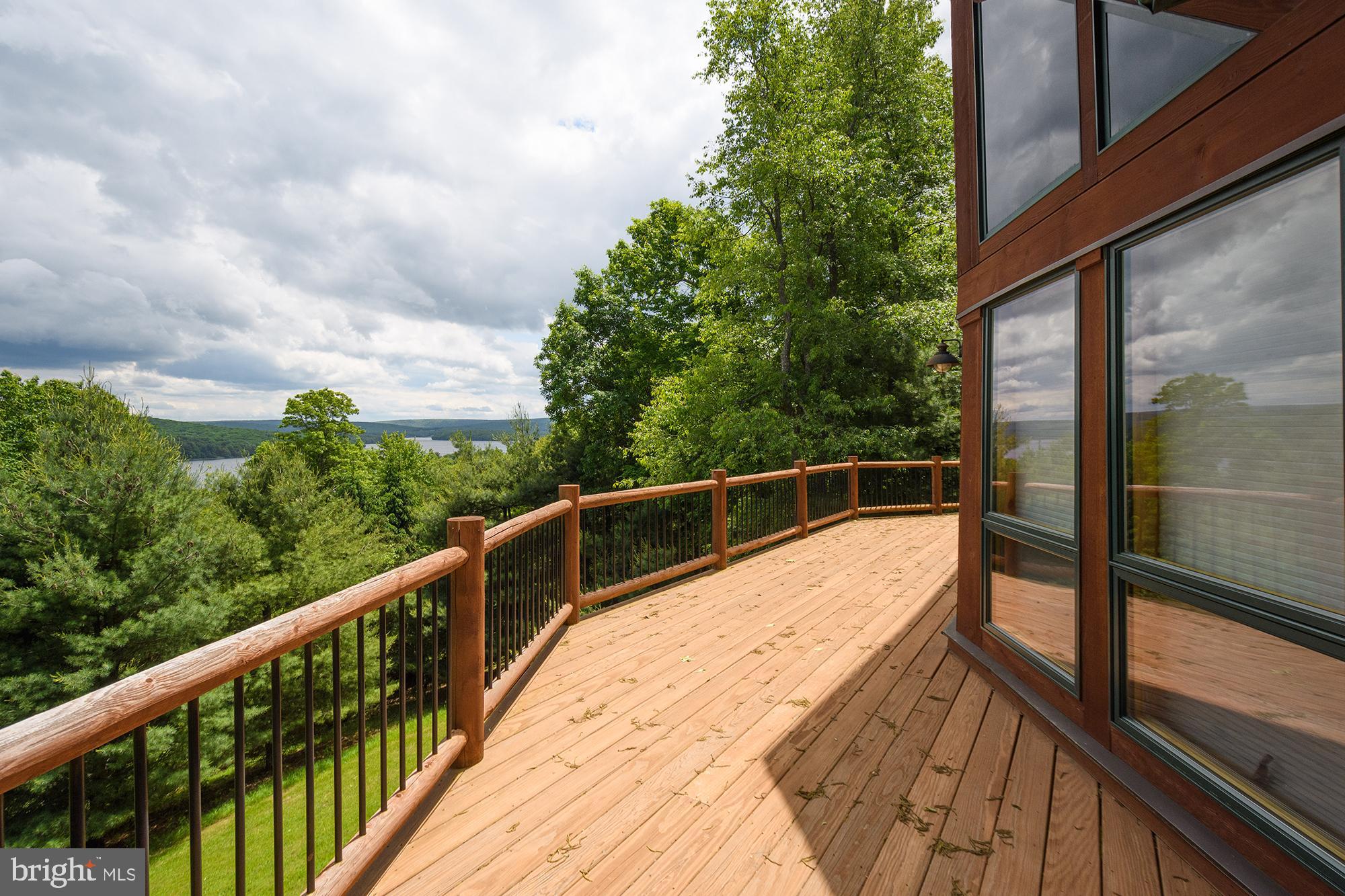 PARADISE HEIGHTS - Residential