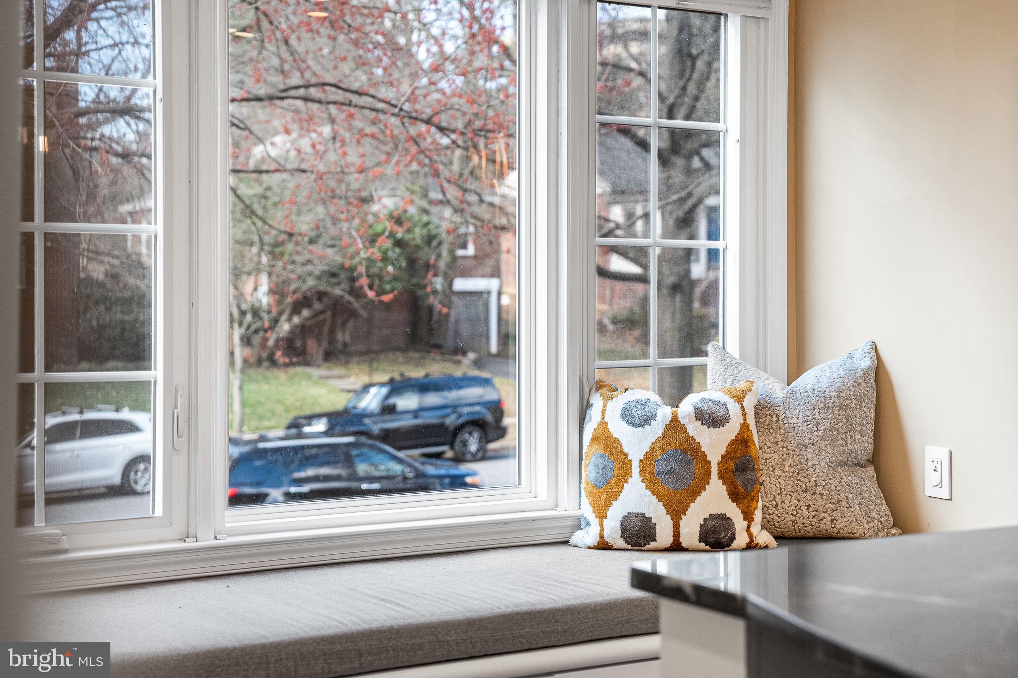 HUNTER OAKS TOWNHOUSES - Residential