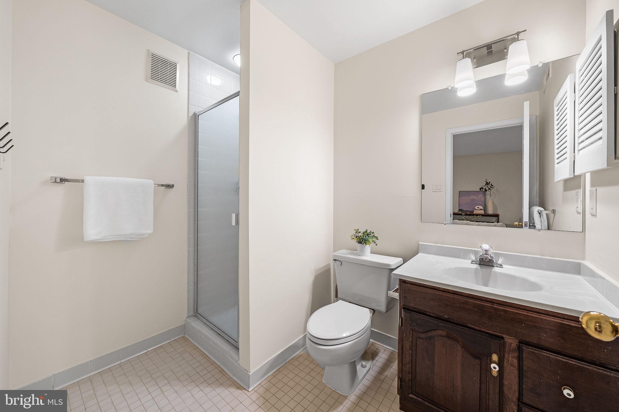 HUNTER OAKS TOWNHOUSES - Residential