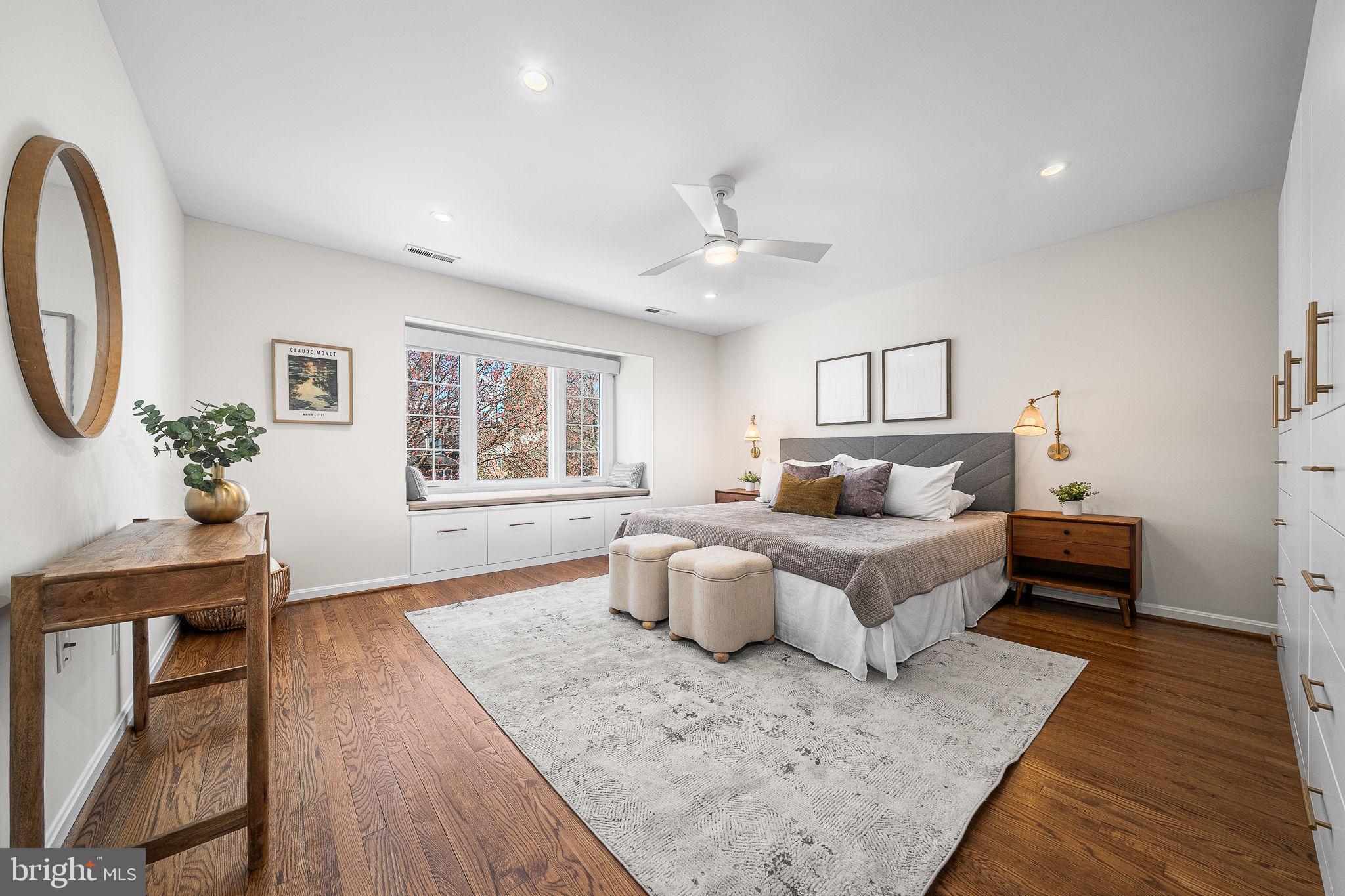 HUNTER OAKS TOWNHOUSES - Residential