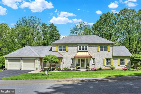 837 Kiehl Drive, Lemoyne, PA MLS: PACB2041798