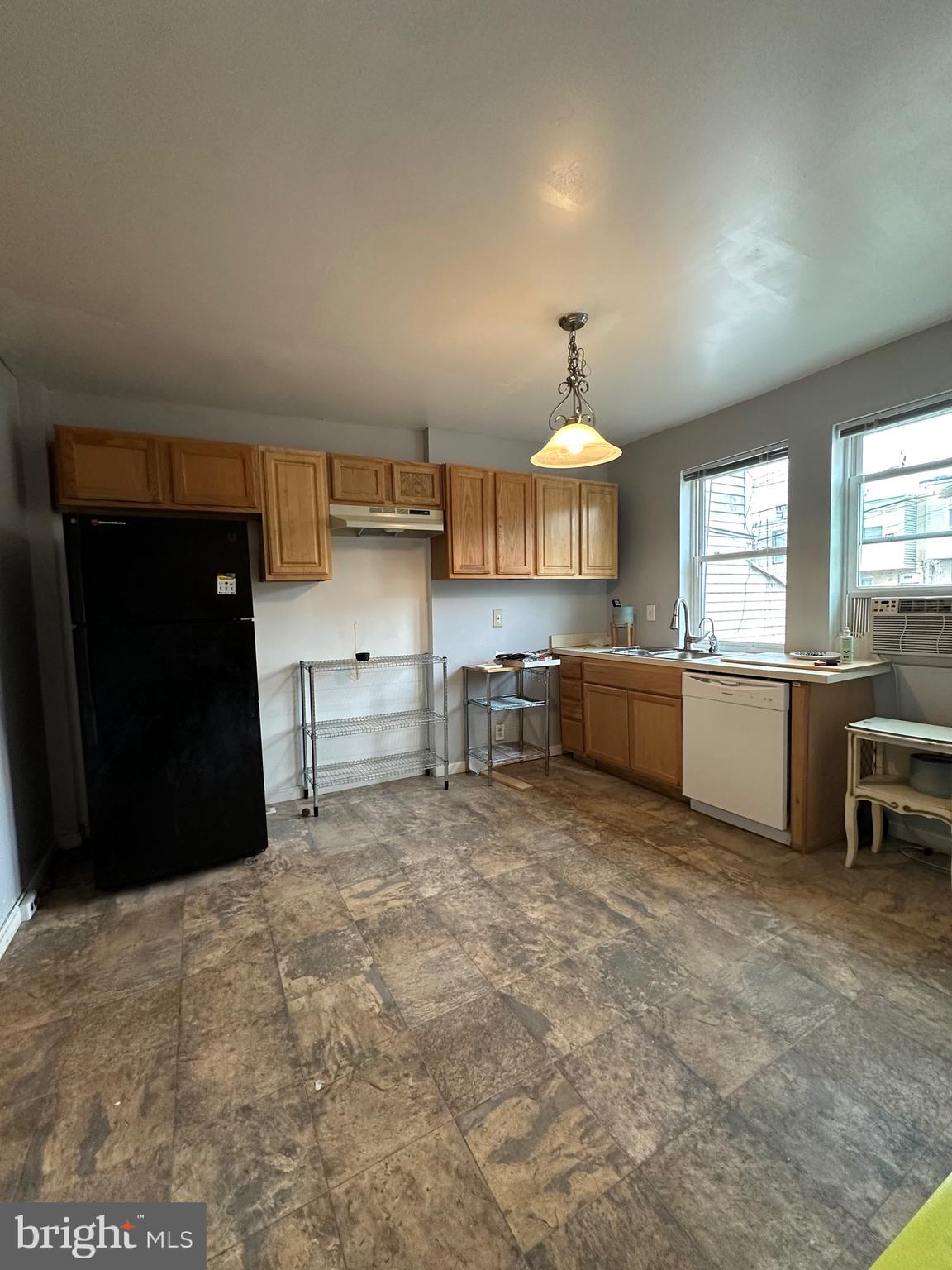 WESTPORT - Residential