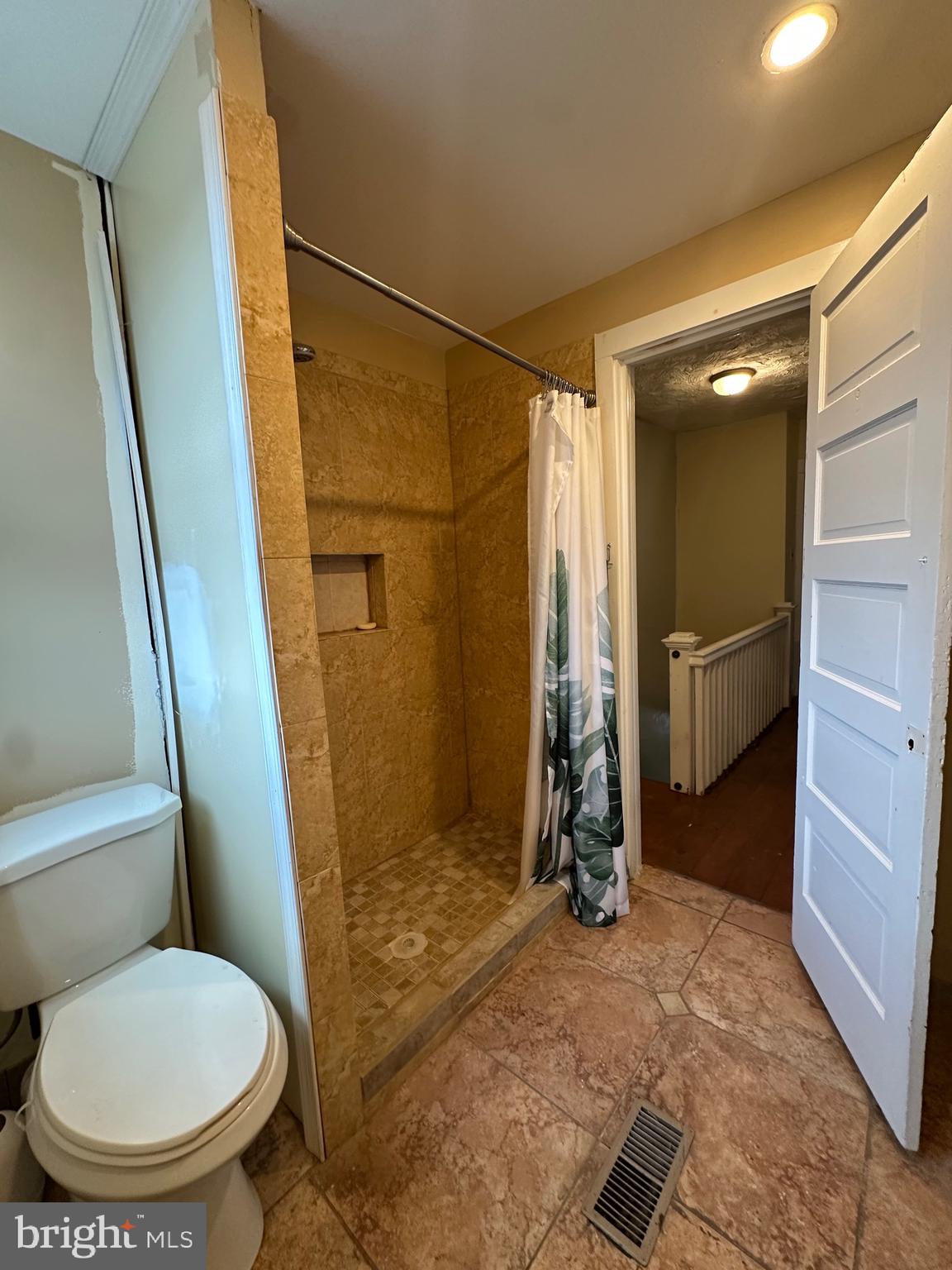 WESTPORT - Residential