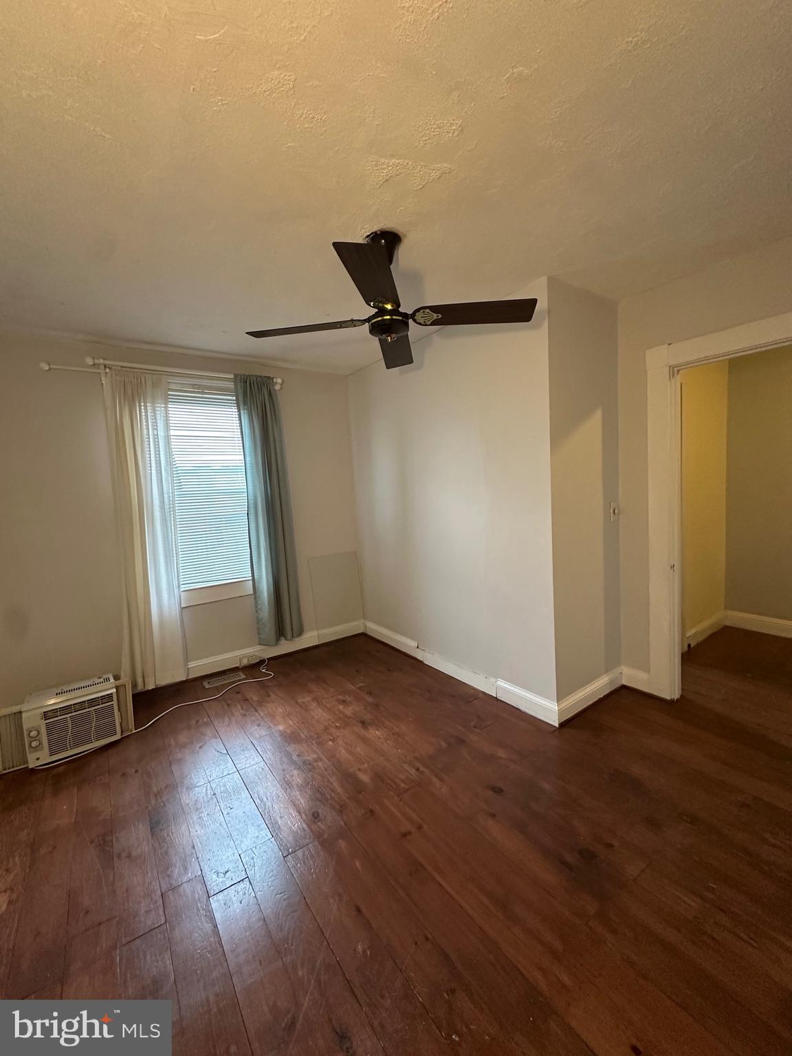 WESTPORT - Residential