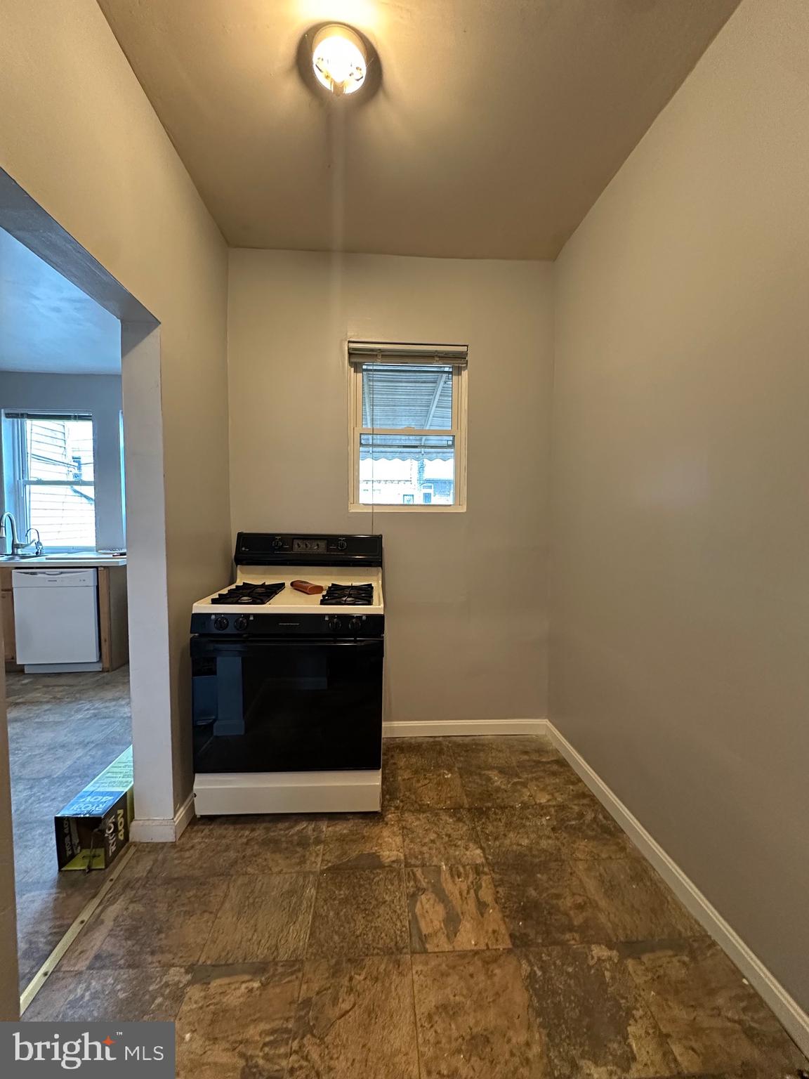 WESTPORT - Residential