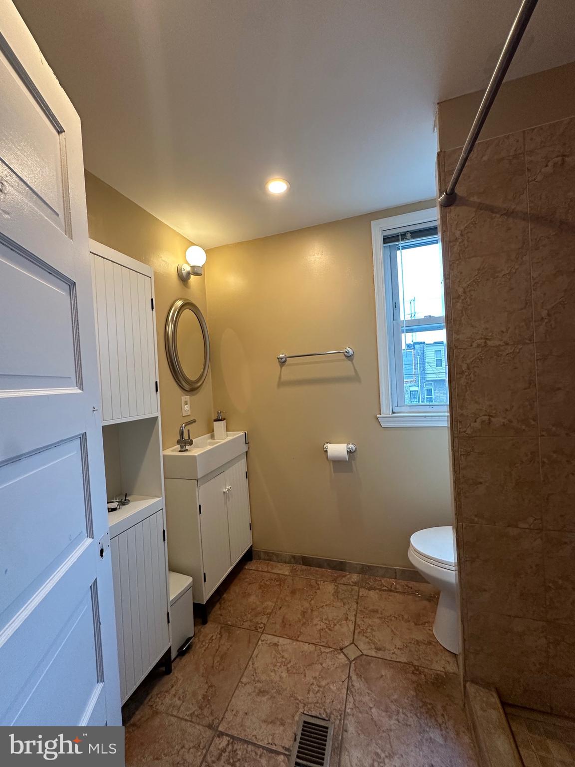 WESTPORT - Residential