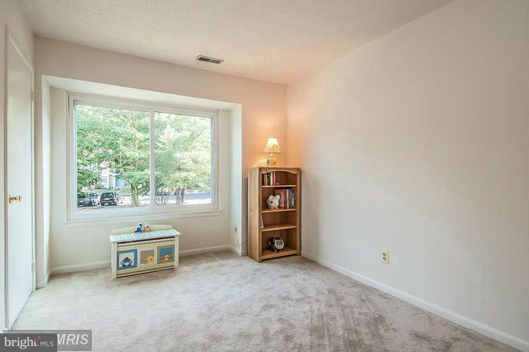 LAKE RIDGE - Residential Lease