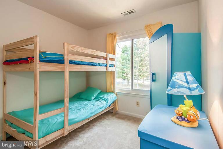 LAKE RIDGE - Residential Lease