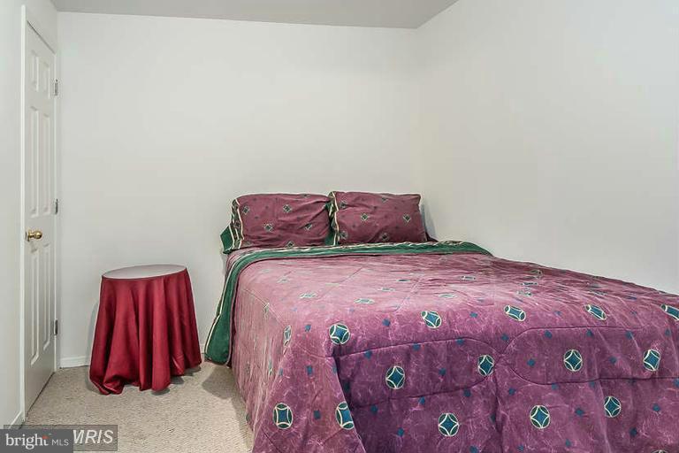 LAKE RIDGE - Residential Lease