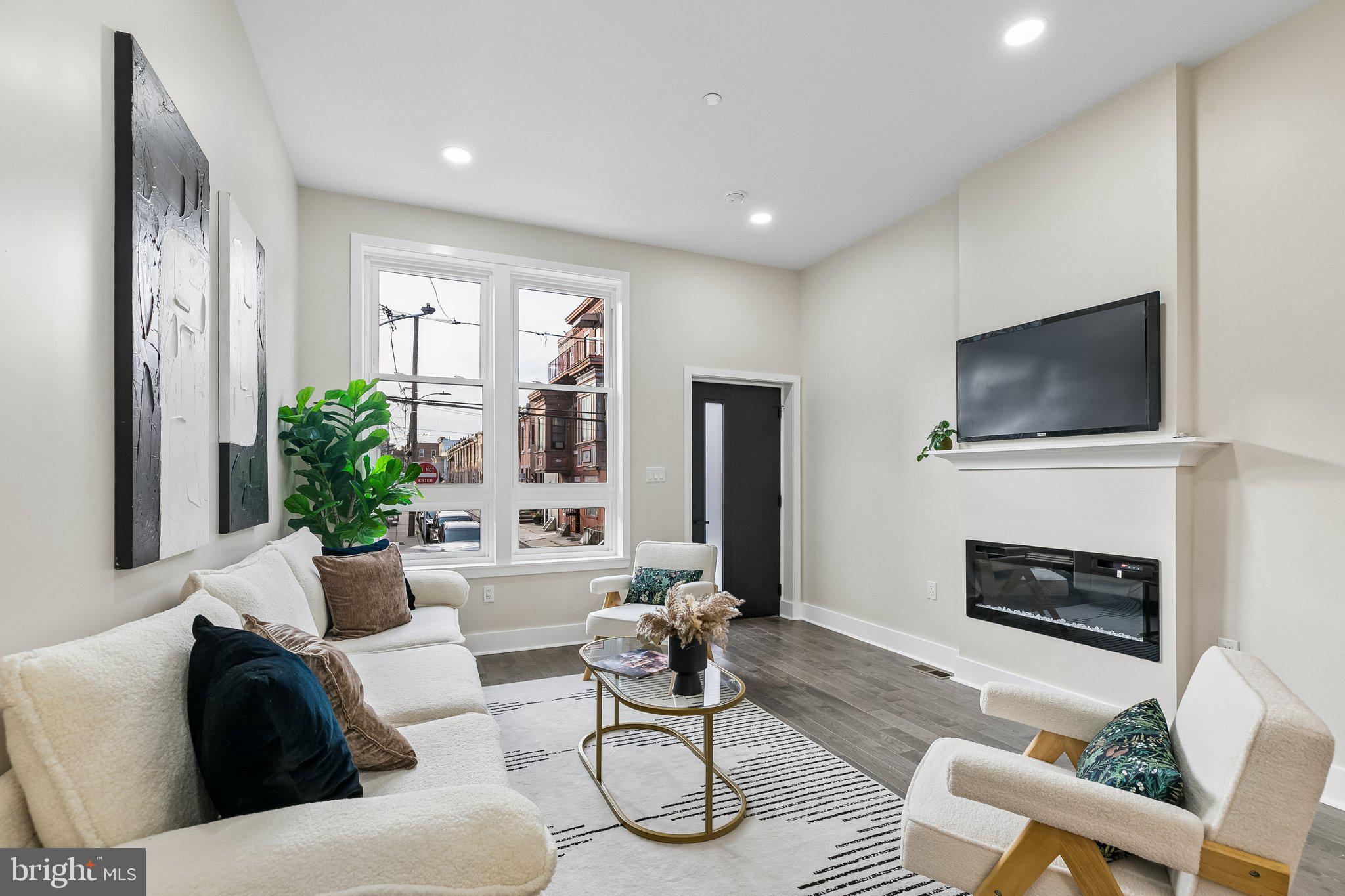 1433 S 8TH STREET