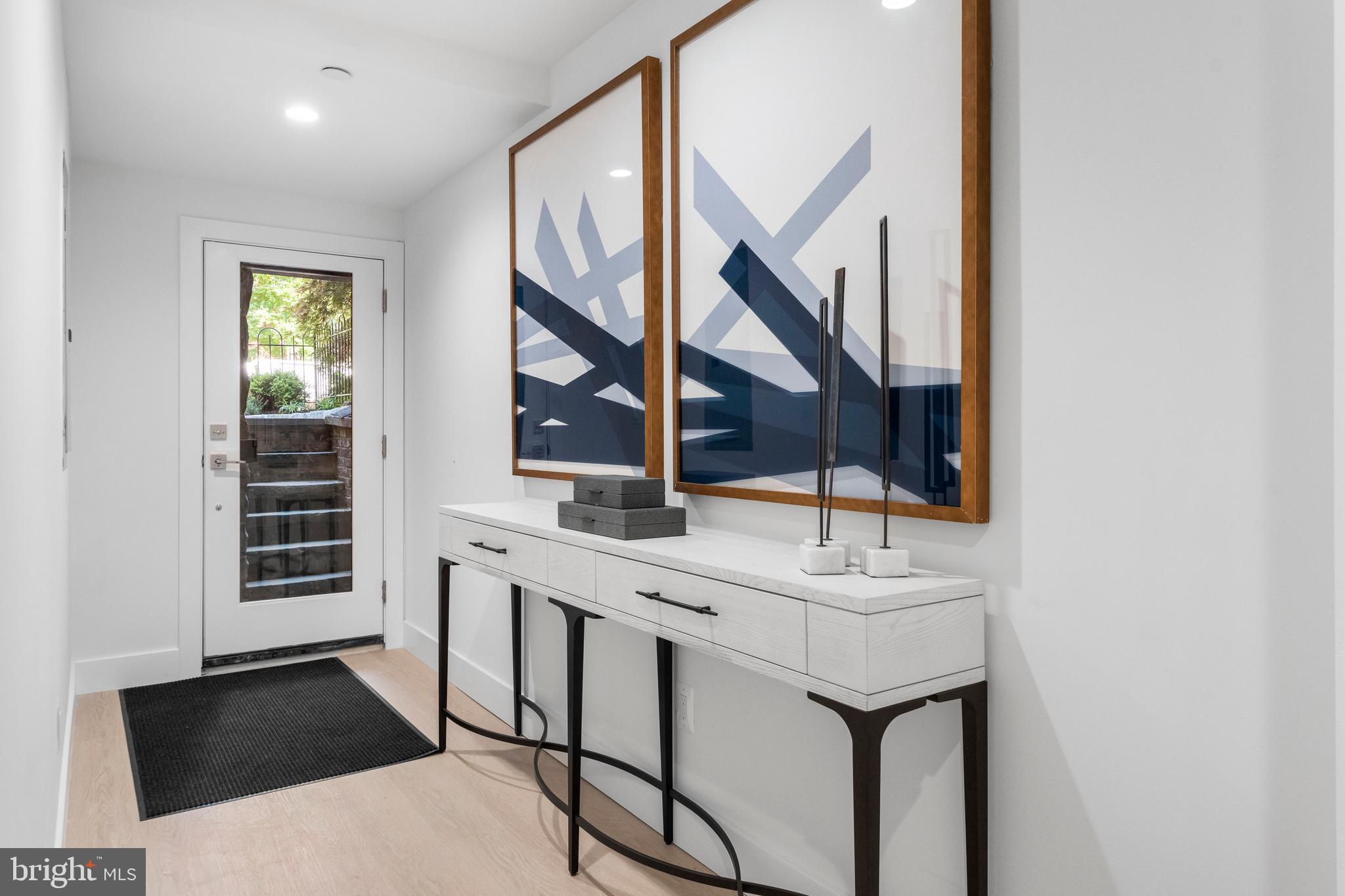 DUPONT CIRCLE - Residential