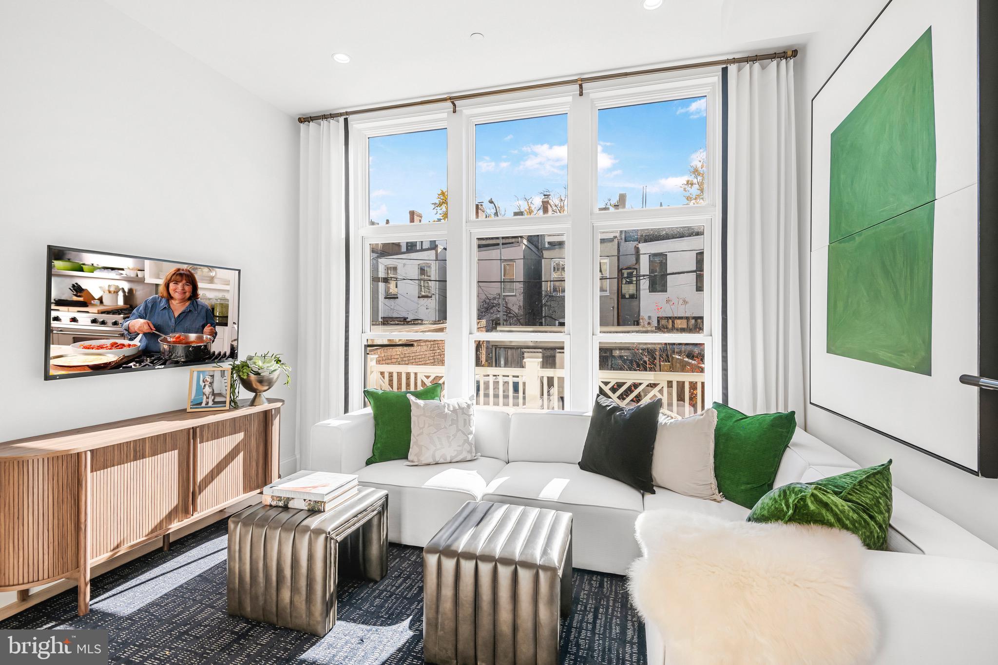 DUPONT CIRCLE - Residential