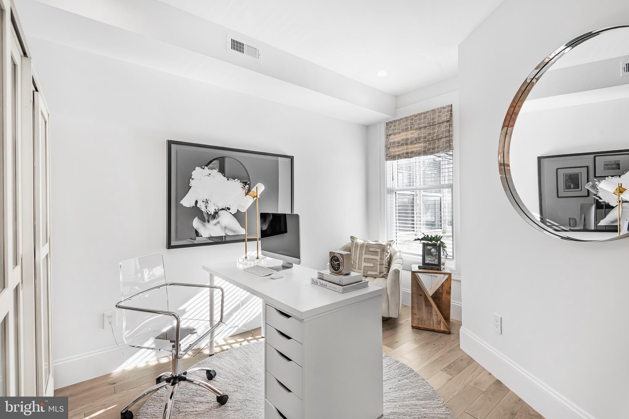 DUPONT CIRCLE - Residential
