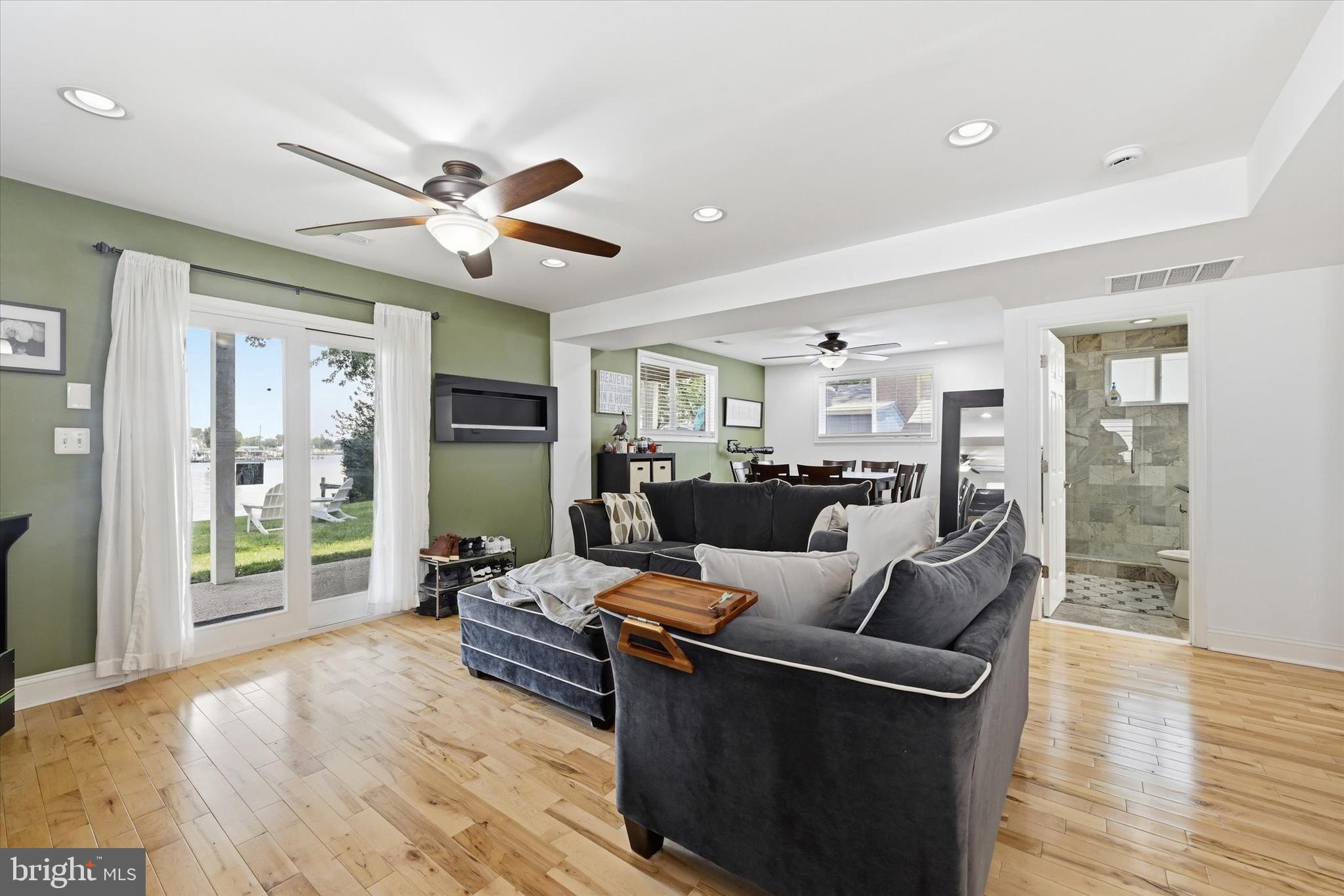 8612 SANDY PLAINS ROAD