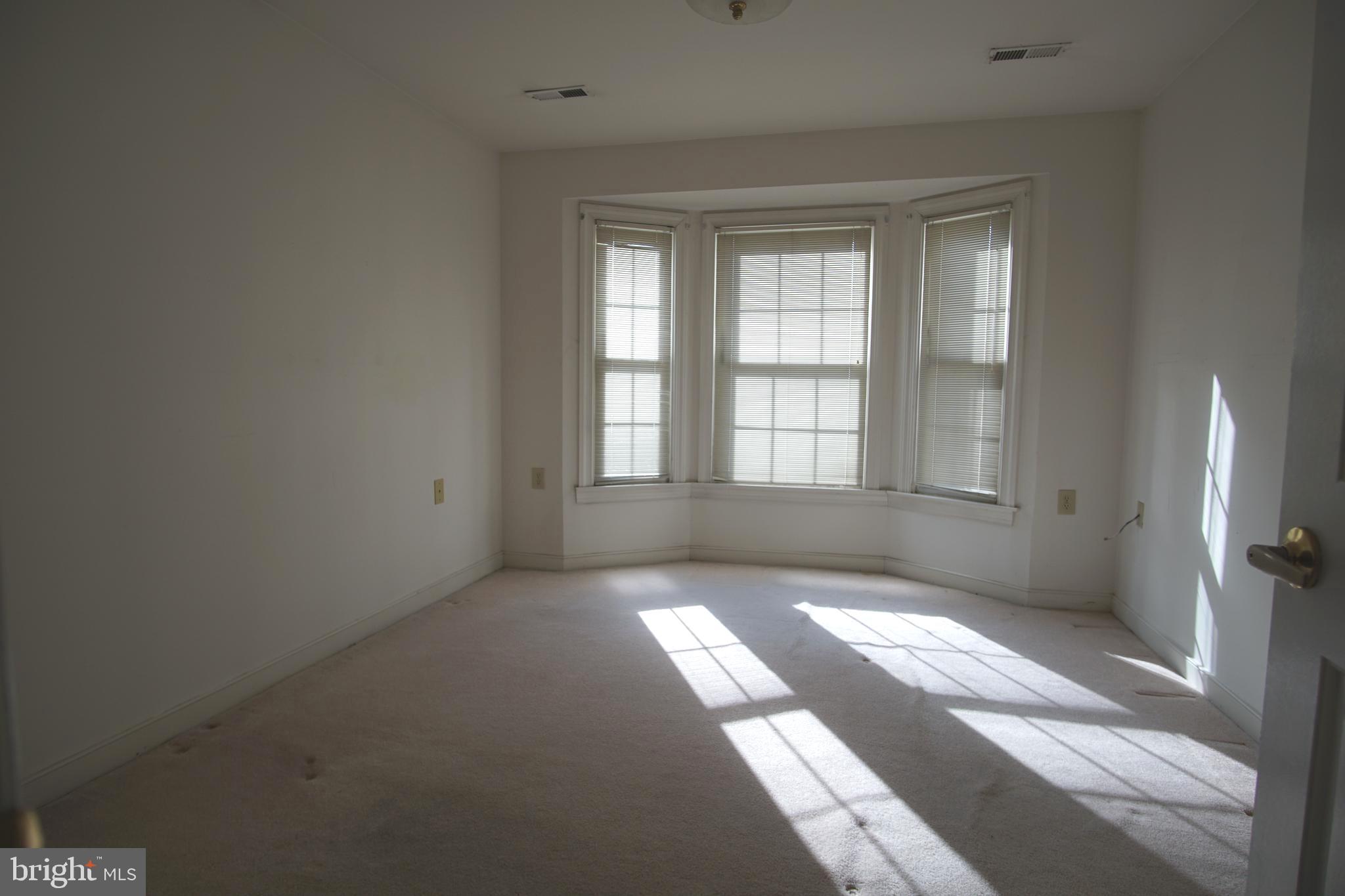 SUMMERLAKE - Residential