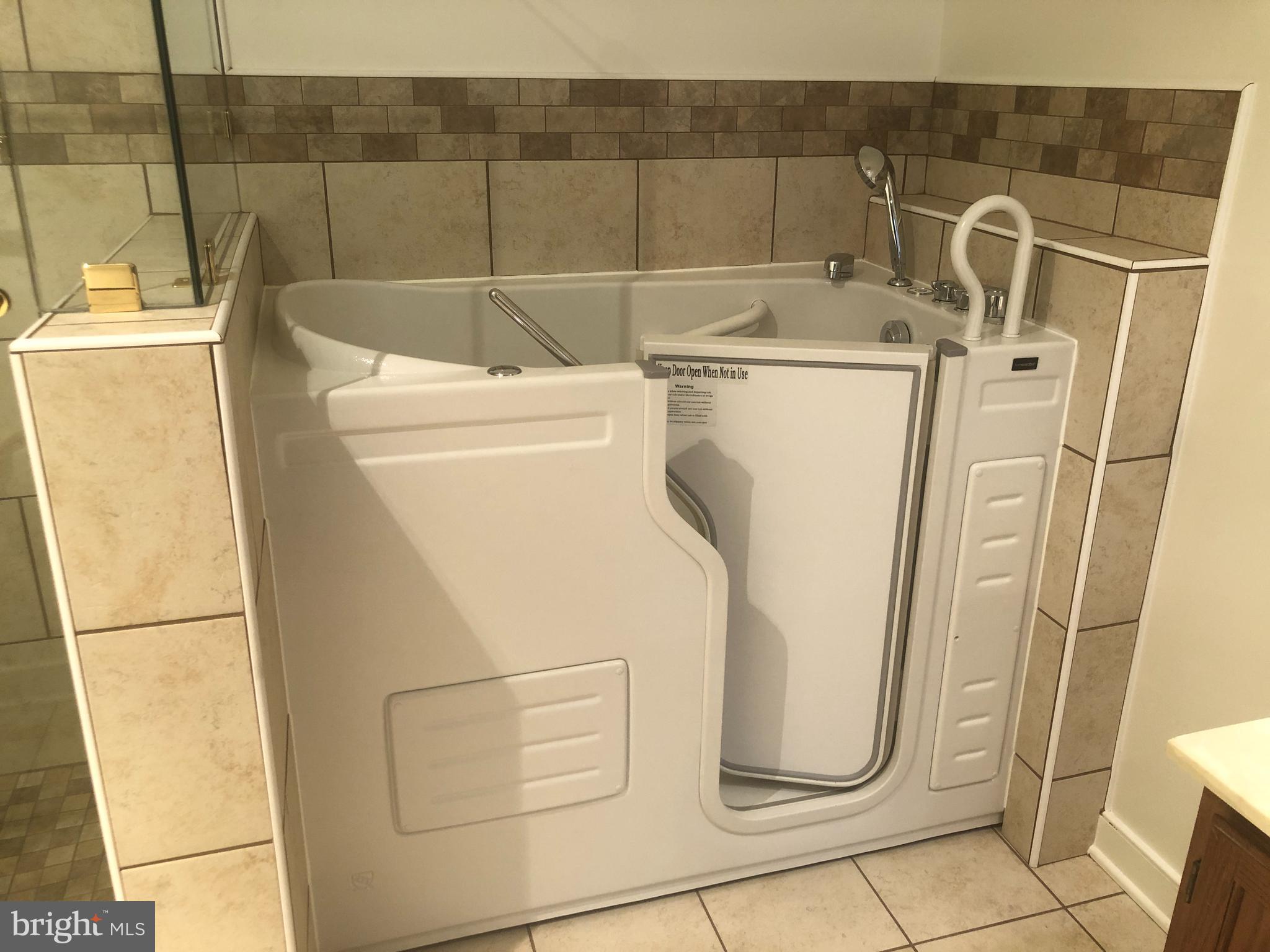 SUMMERLAKE - Residential