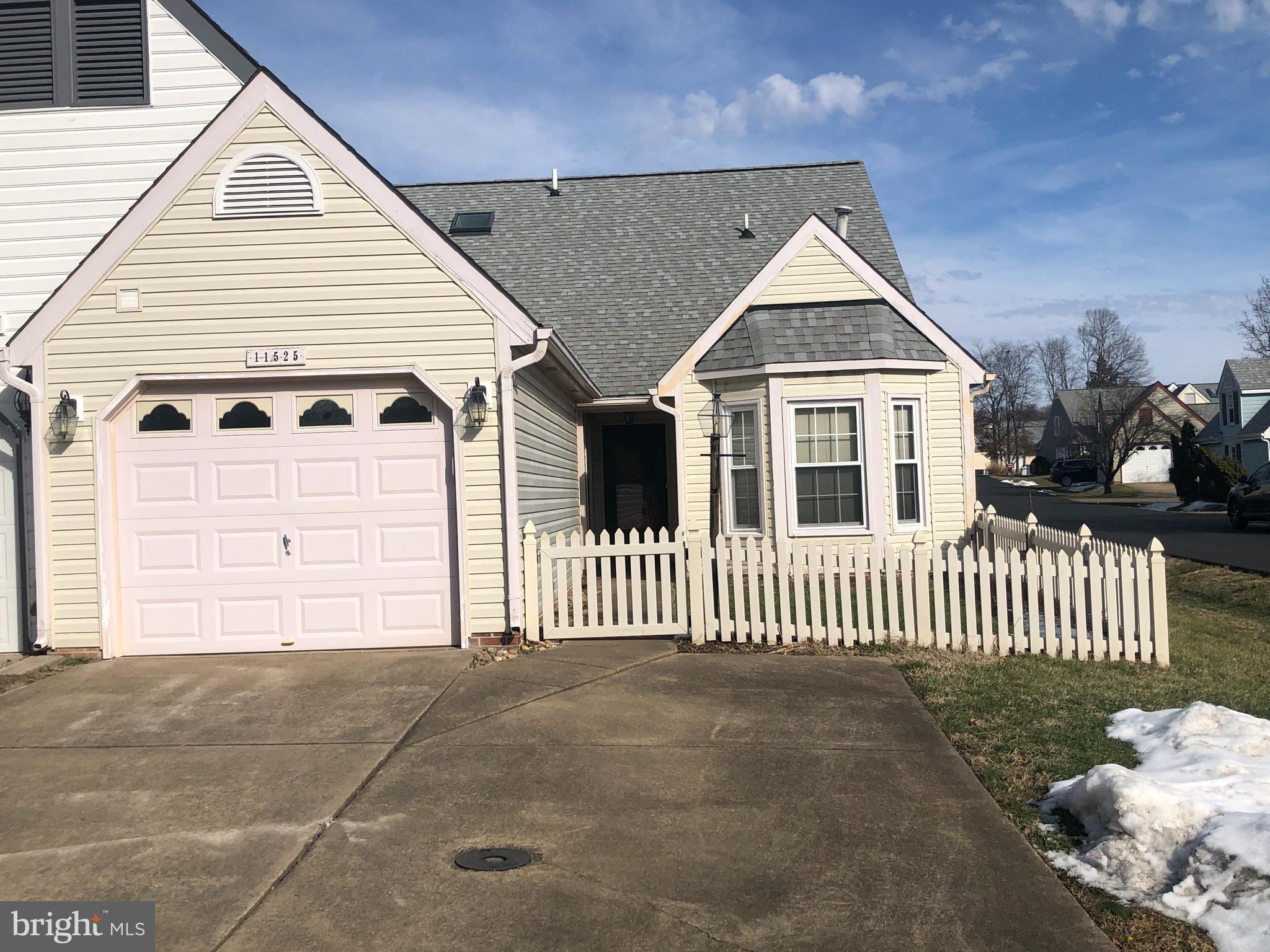 SUMMERLAKE - Residential