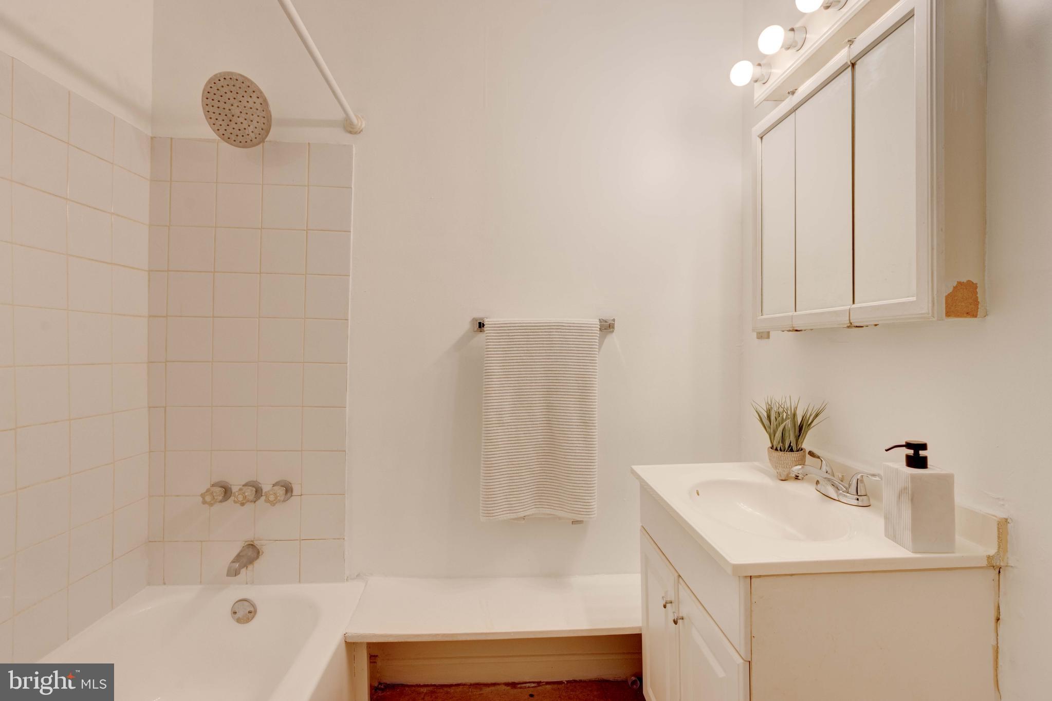 MOUNT CLARE - Residential