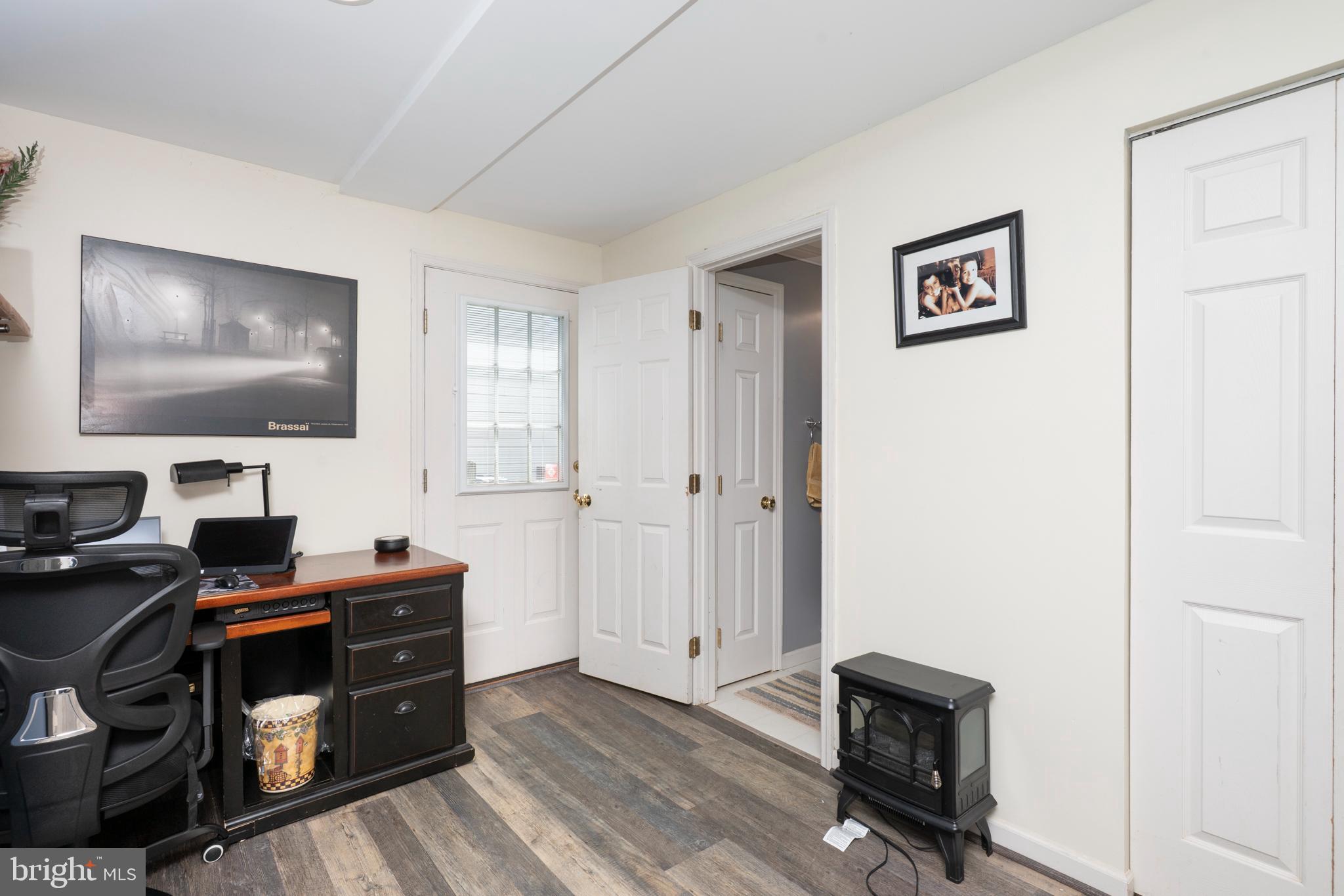 HEISTERS CREEK - Residential