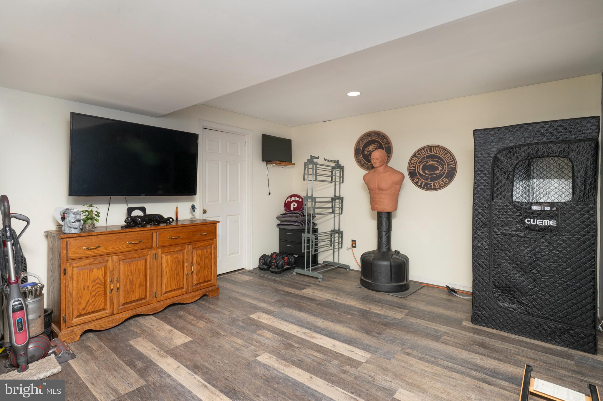 HEISTERS CREEK - Residential