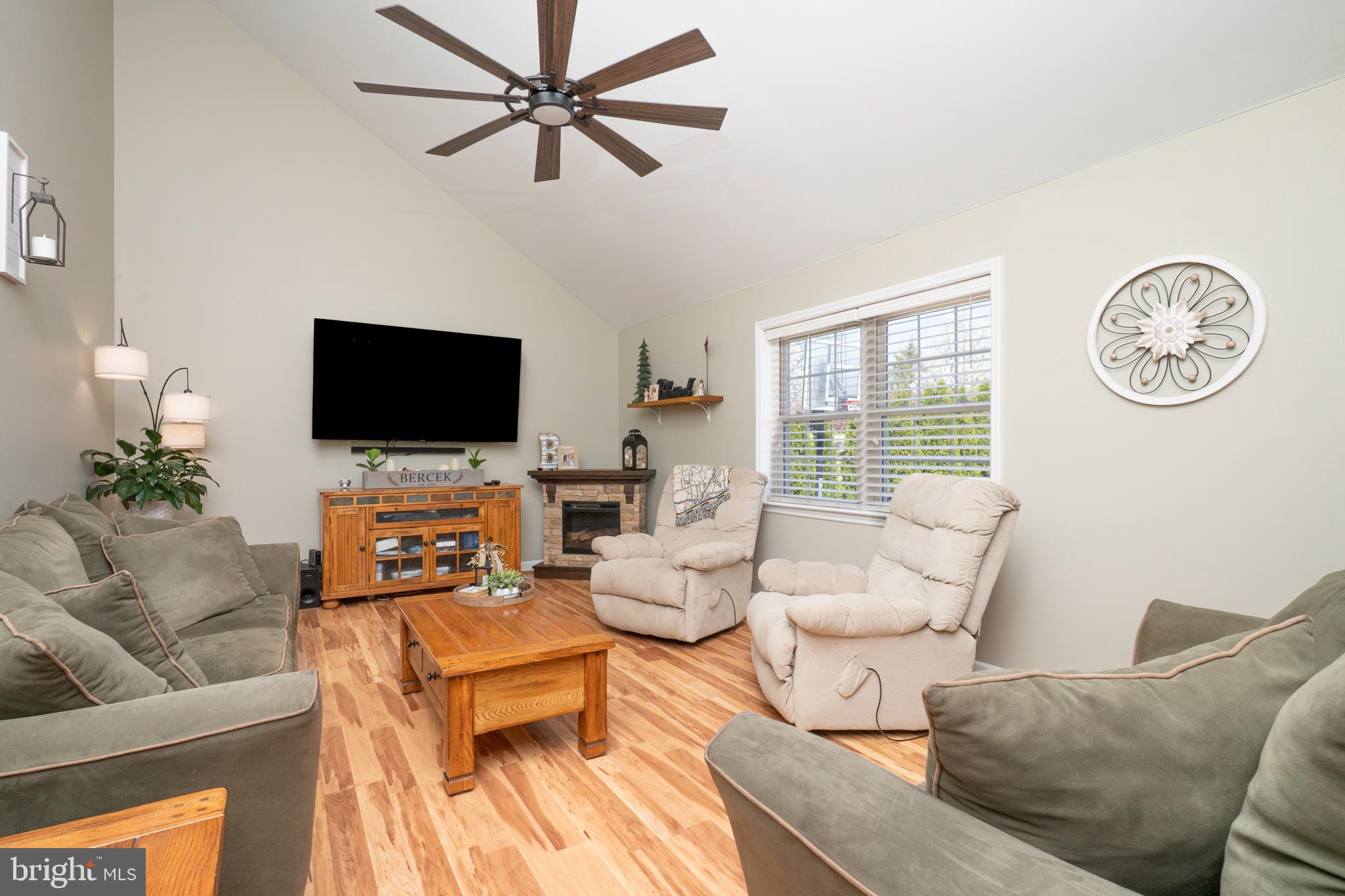 HEISTERS CREEK - Residential