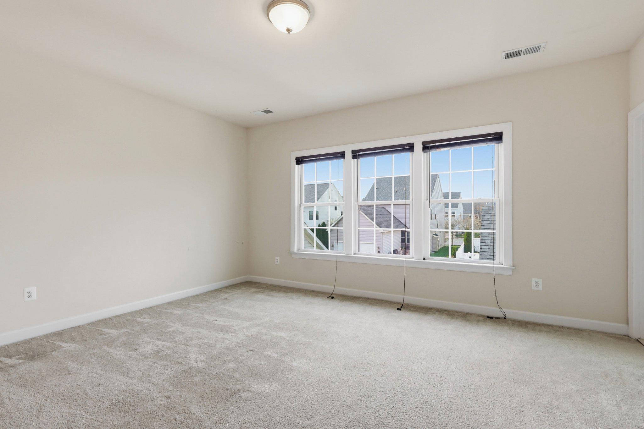 CARRIAGE HILL - Residential