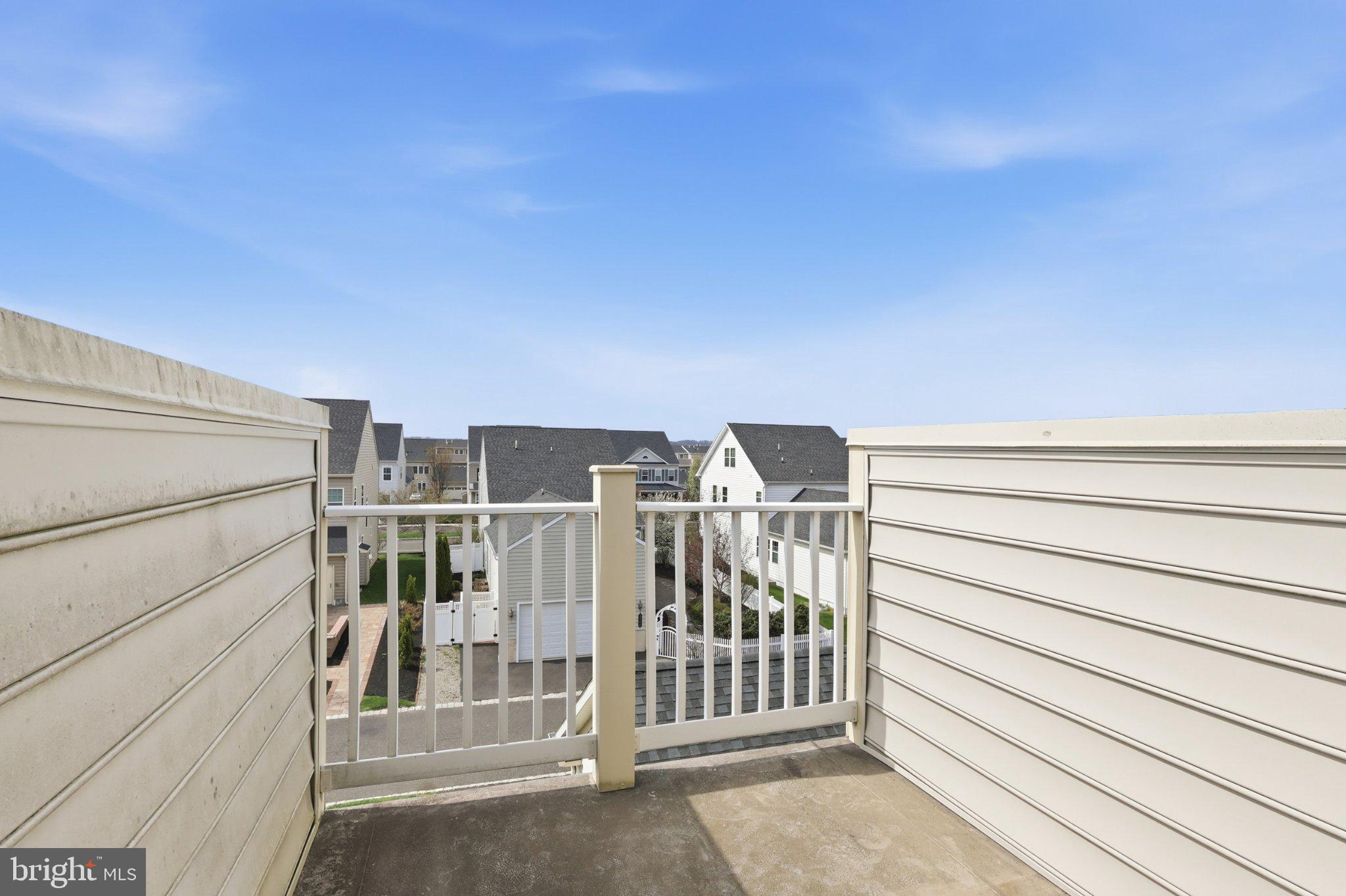 CARRIAGE HILL - Residential