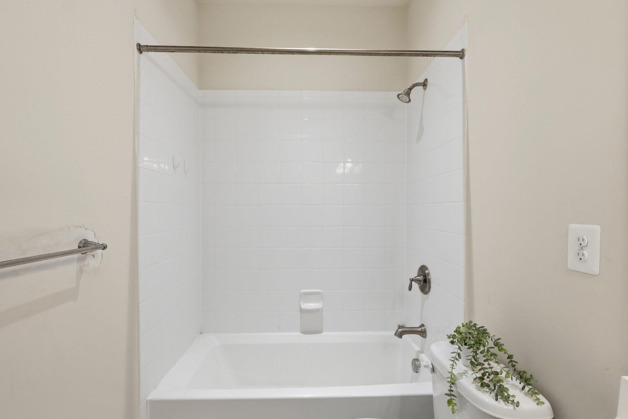 CARRIAGE HILL - Residential