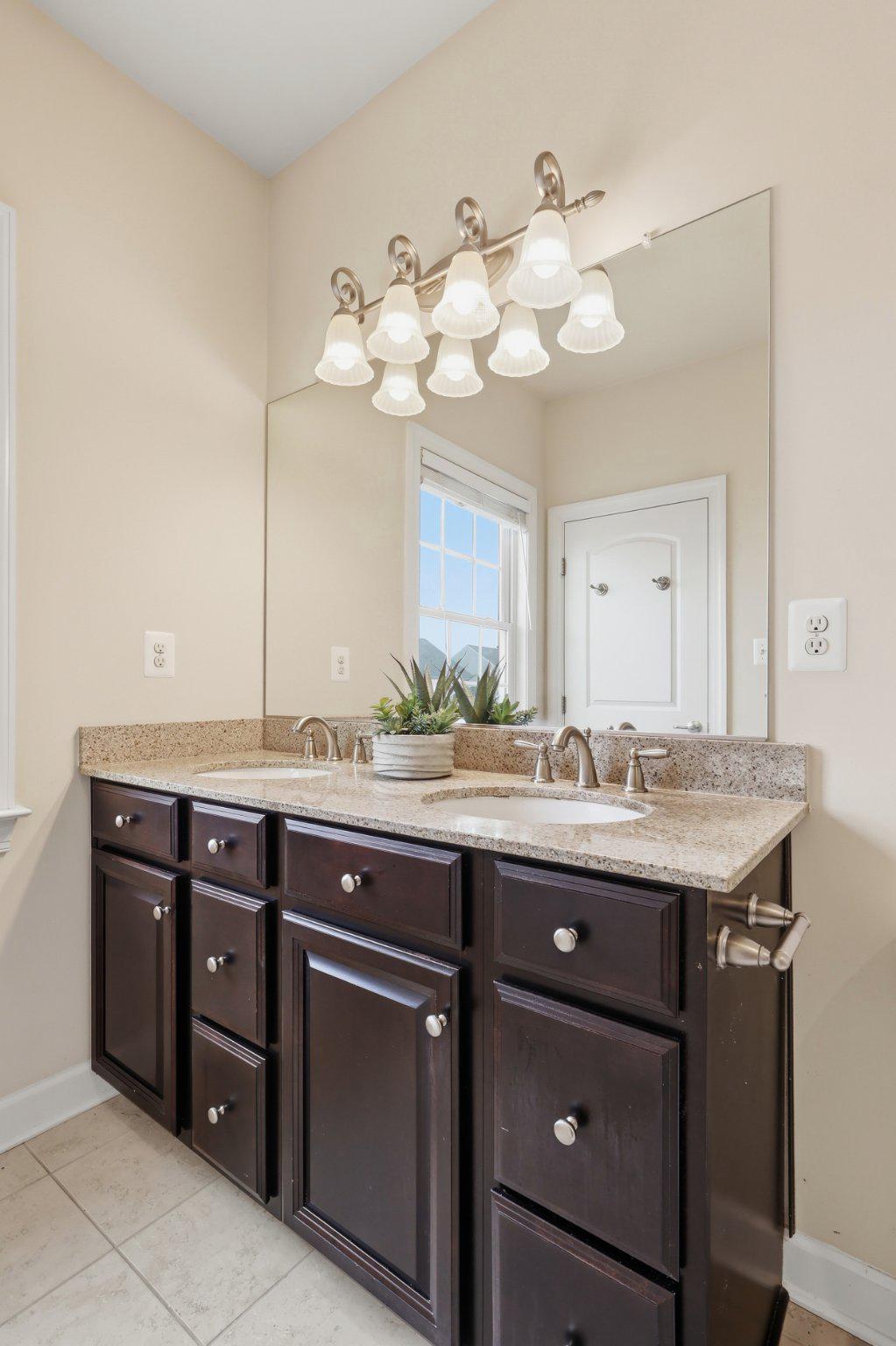 CARRIAGE HILL - Residential