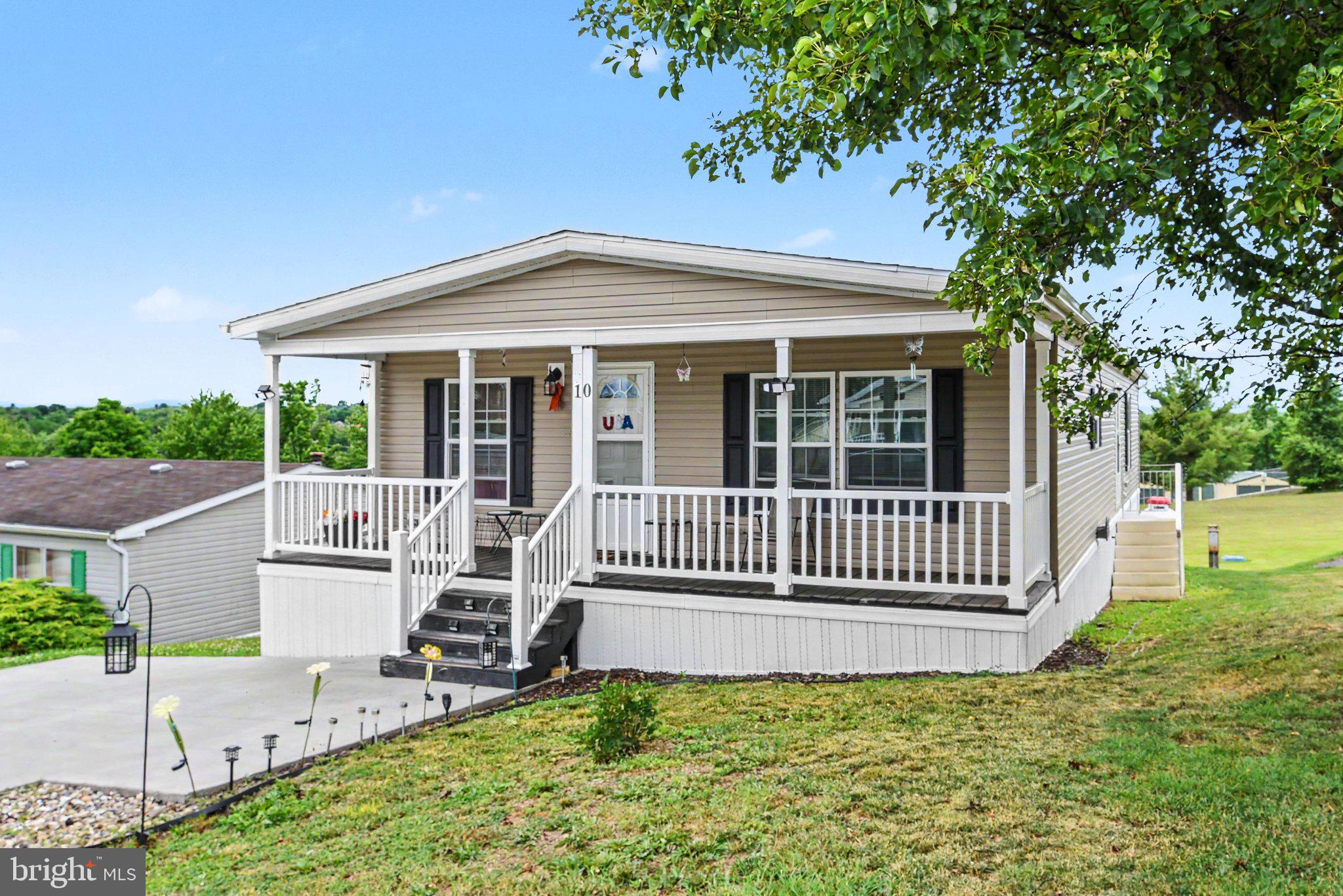 10 NORTHVIEW DRIVE