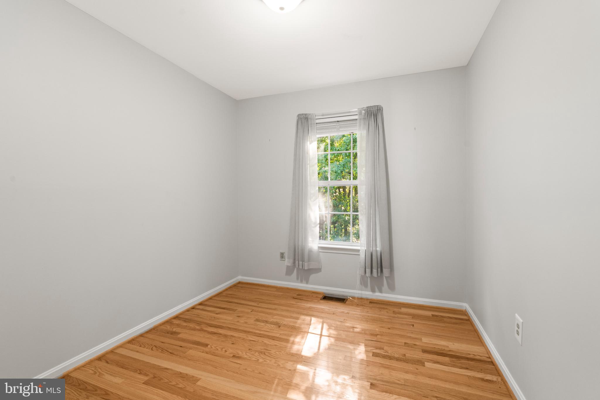 SEVEN OAKS - Residential